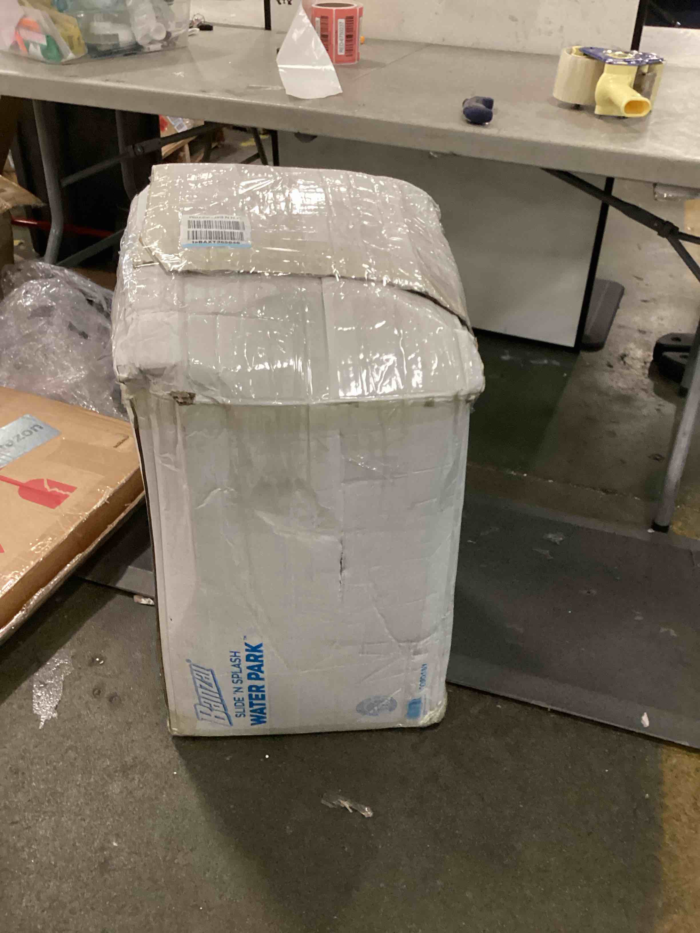 https://s3.amazonaws.com/lotting-images-prod/bidfta/RED6750233_1721857246848.jpeg