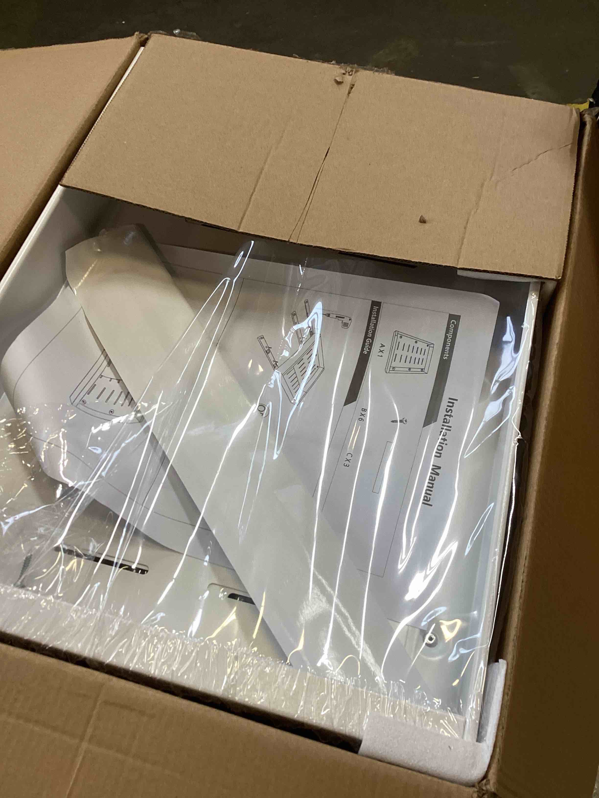 https://s3.amazonaws.com/lotting-images-prod/bidfta/RED6750528_1721244323136.jpeg