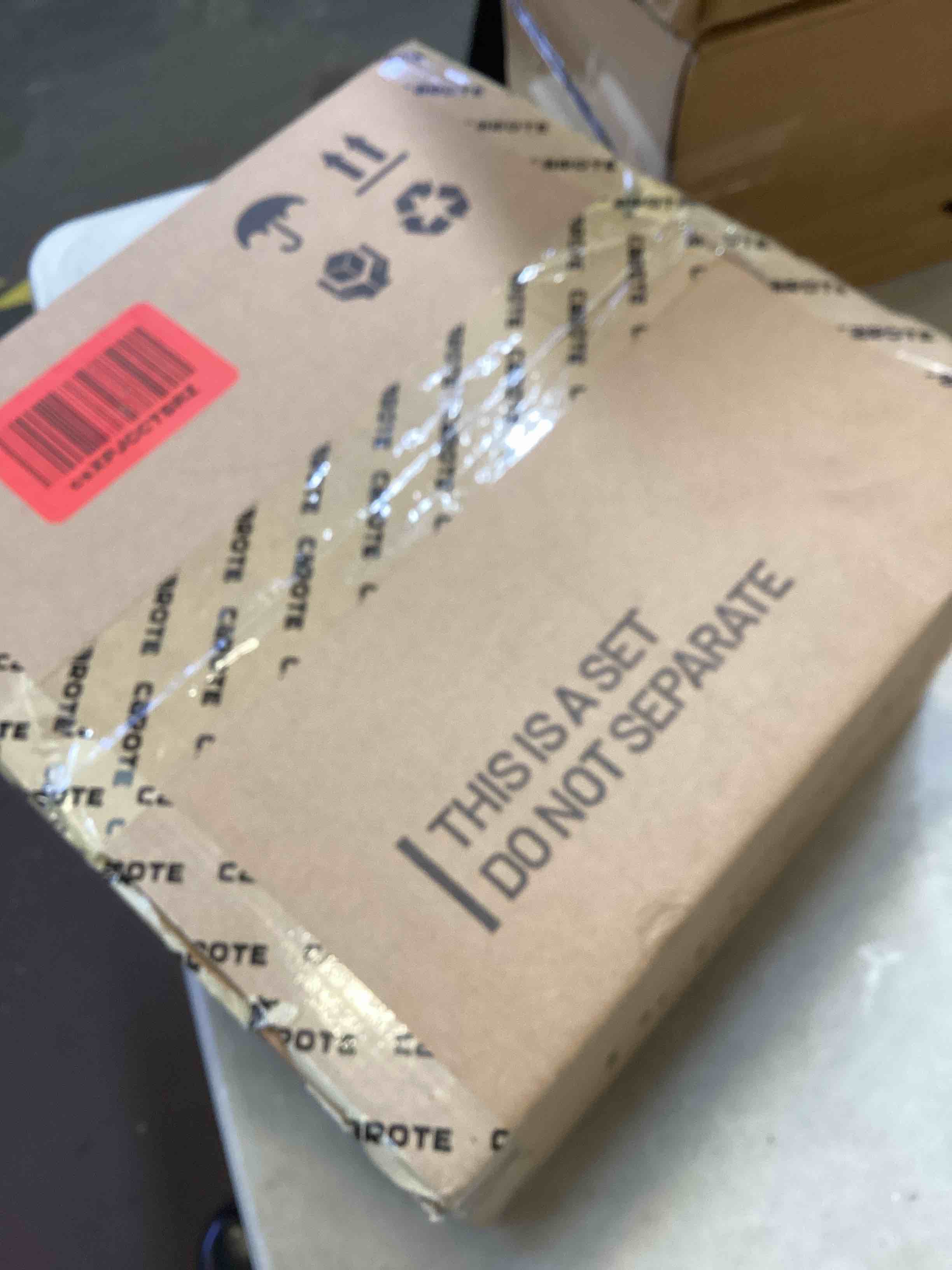 https://s3.amazonaws.com/lotting-images-prod/bidfta/RED6750689_1721317775798.jpeg