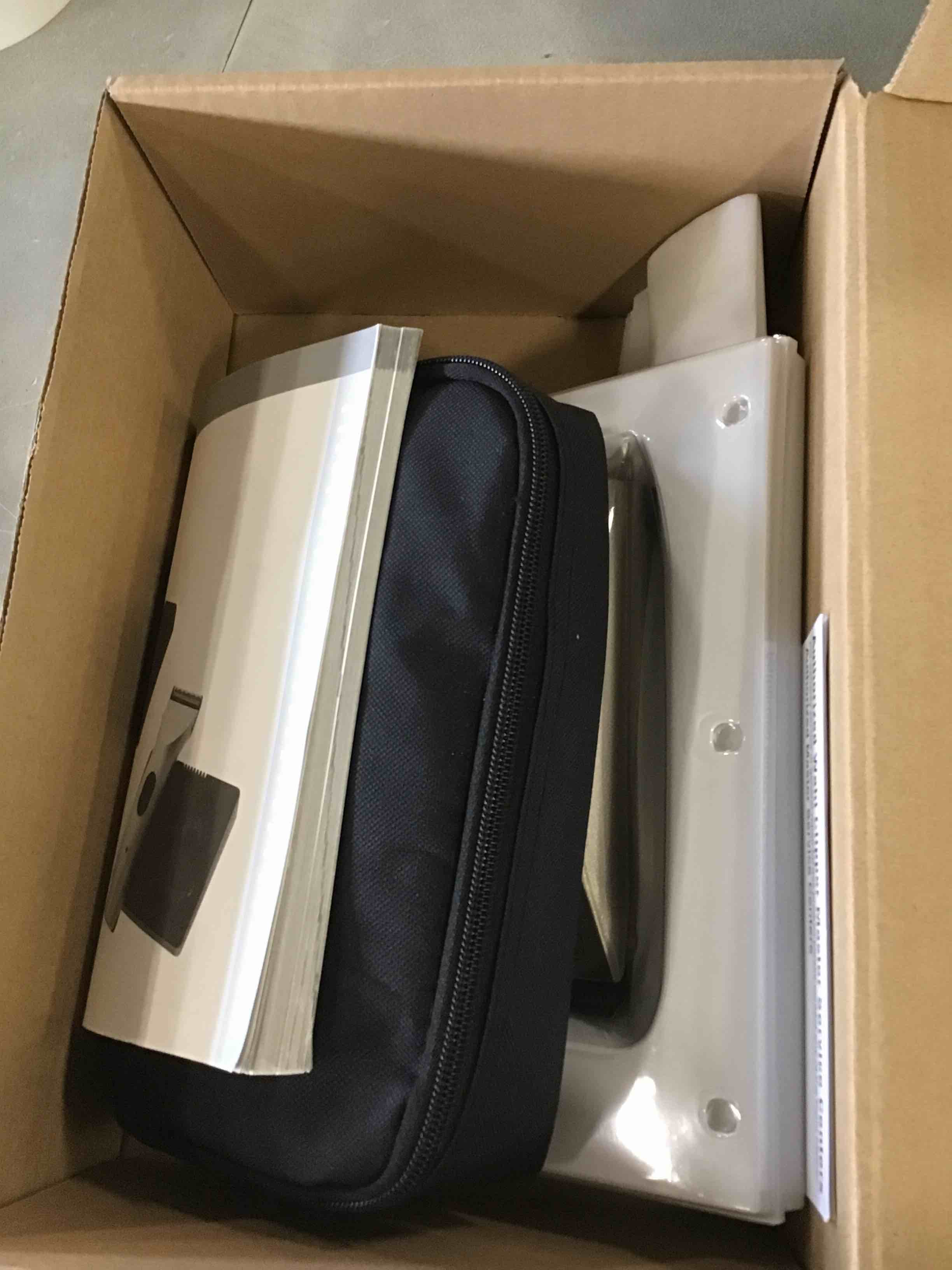https://s3.amazonaws.com/lotting-images-prod/bidfta/RED6752898_1723490903713.jpeg