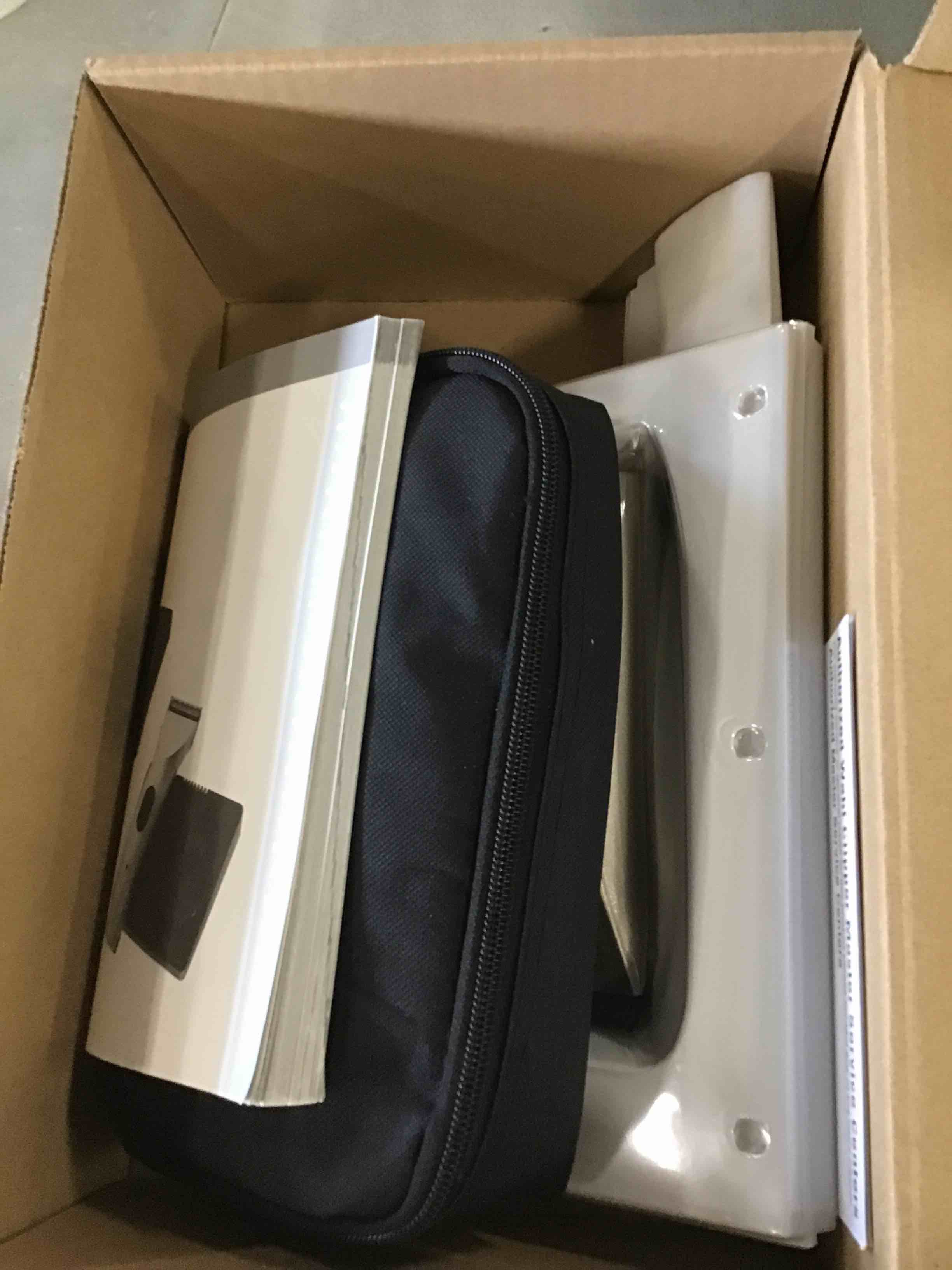 https://s3.amazonaws.com/lotting-images-prod/bidfta/RED6752898_1723490904811.jpeg
