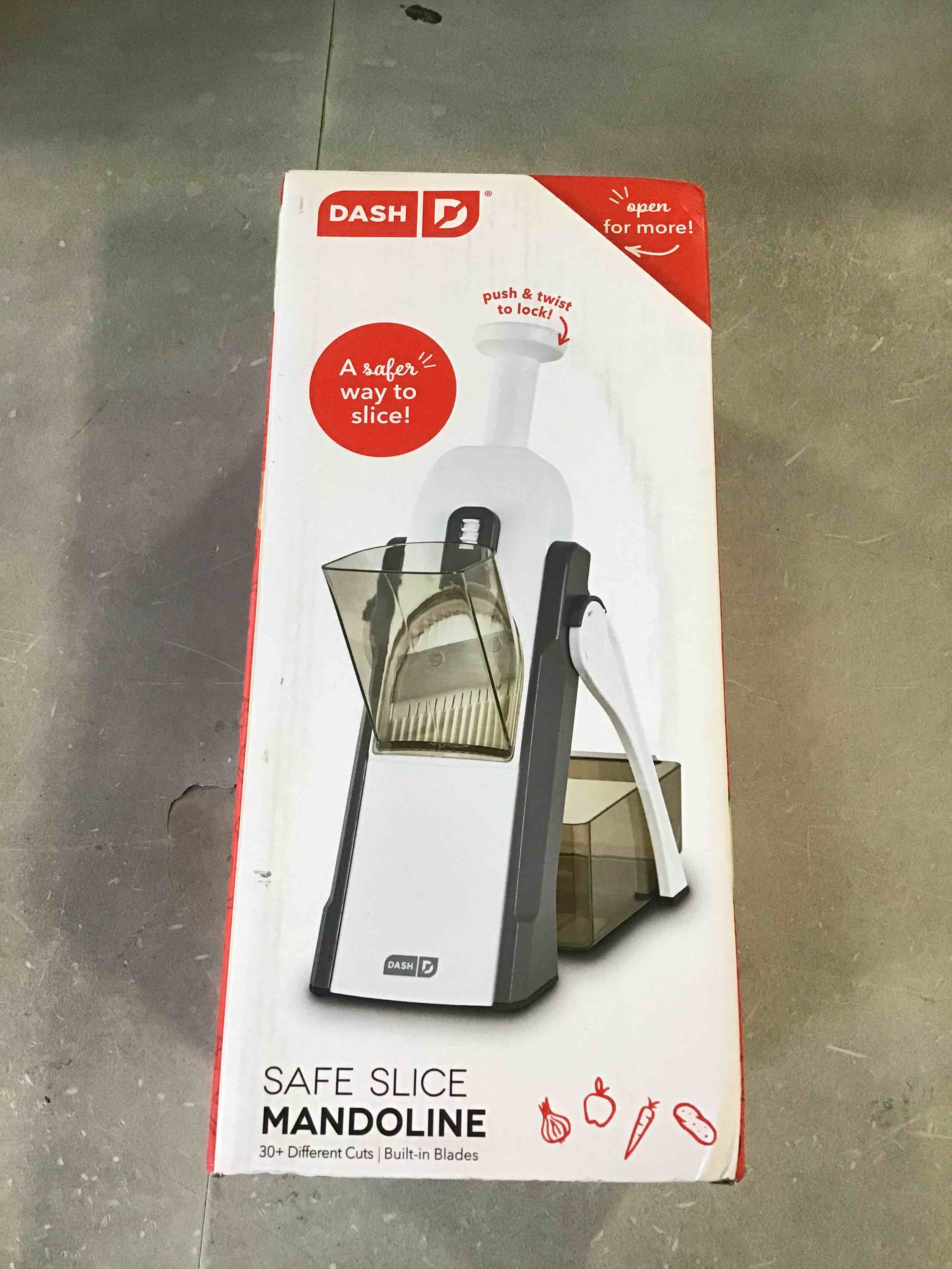 https://s3.amazonaws.com/lotting-images-prod/bidfta/RED6753136_1723641568548.jpeg