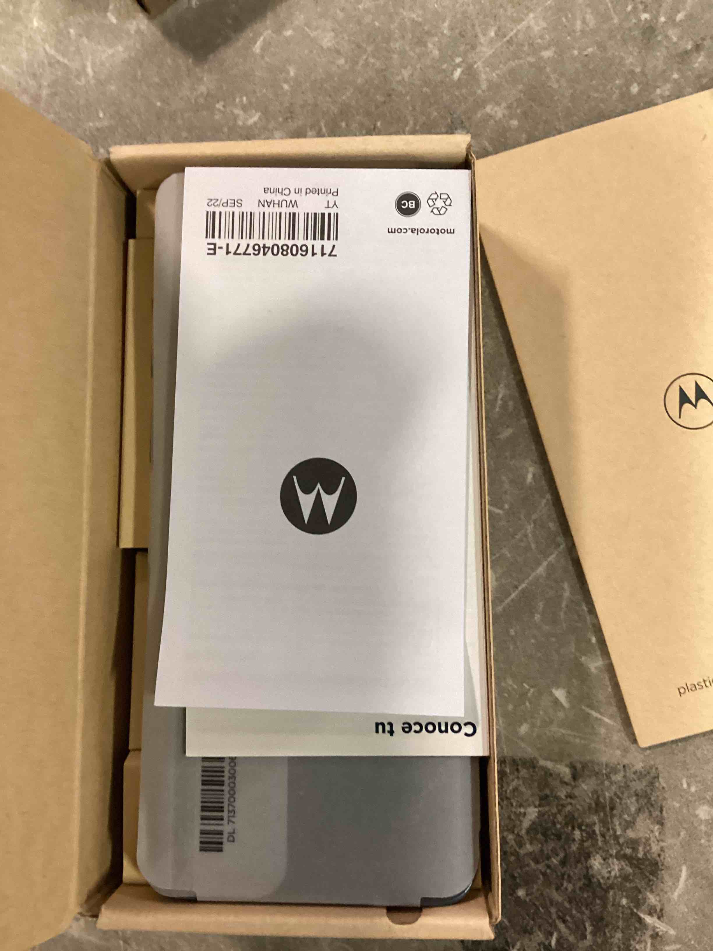 https://s3.amazonaws.com/lotting-images-prod/bidfta/RED6754753_1723556708602.jpeg