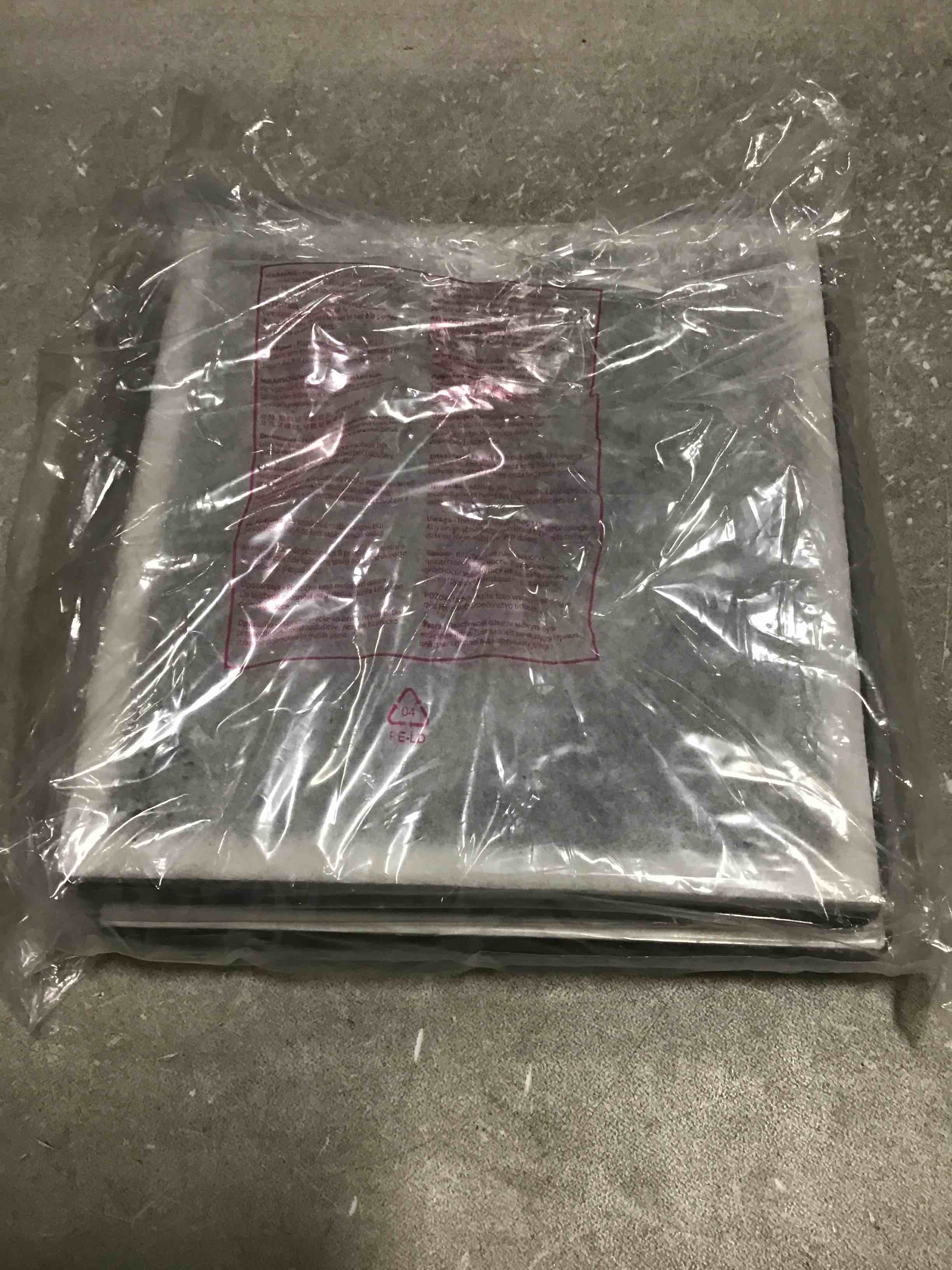 https://s3.amazonaws.com/lotting-images-prod/bidfta/RED6755105_1723034915132.jpeg