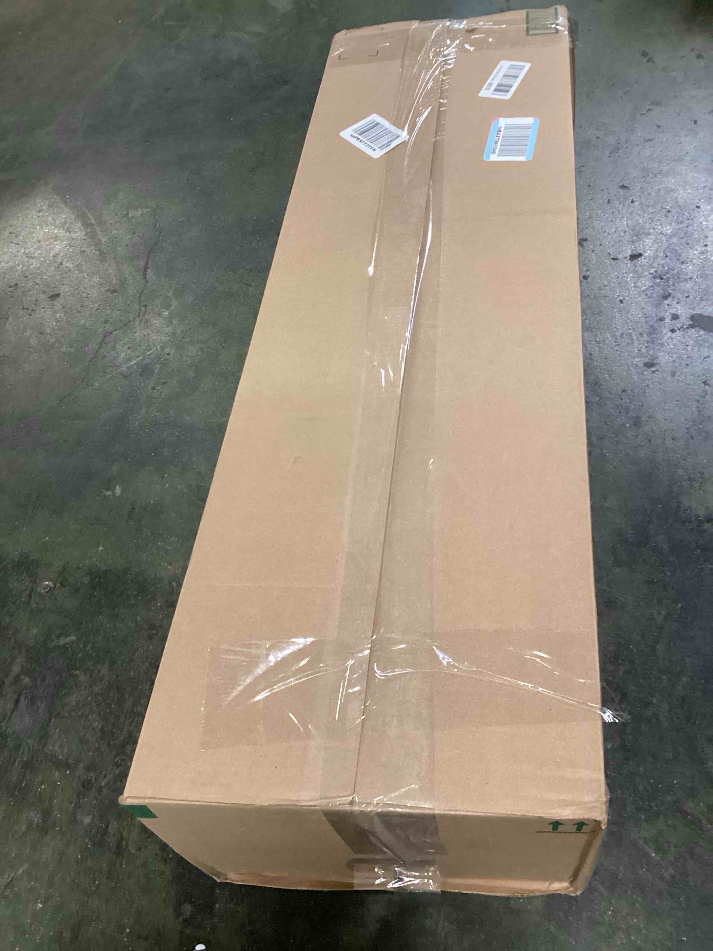 https://s3.amazonaws.com/lotting-images-prod/bidfta/RED6756131_1723735992182.jpeg