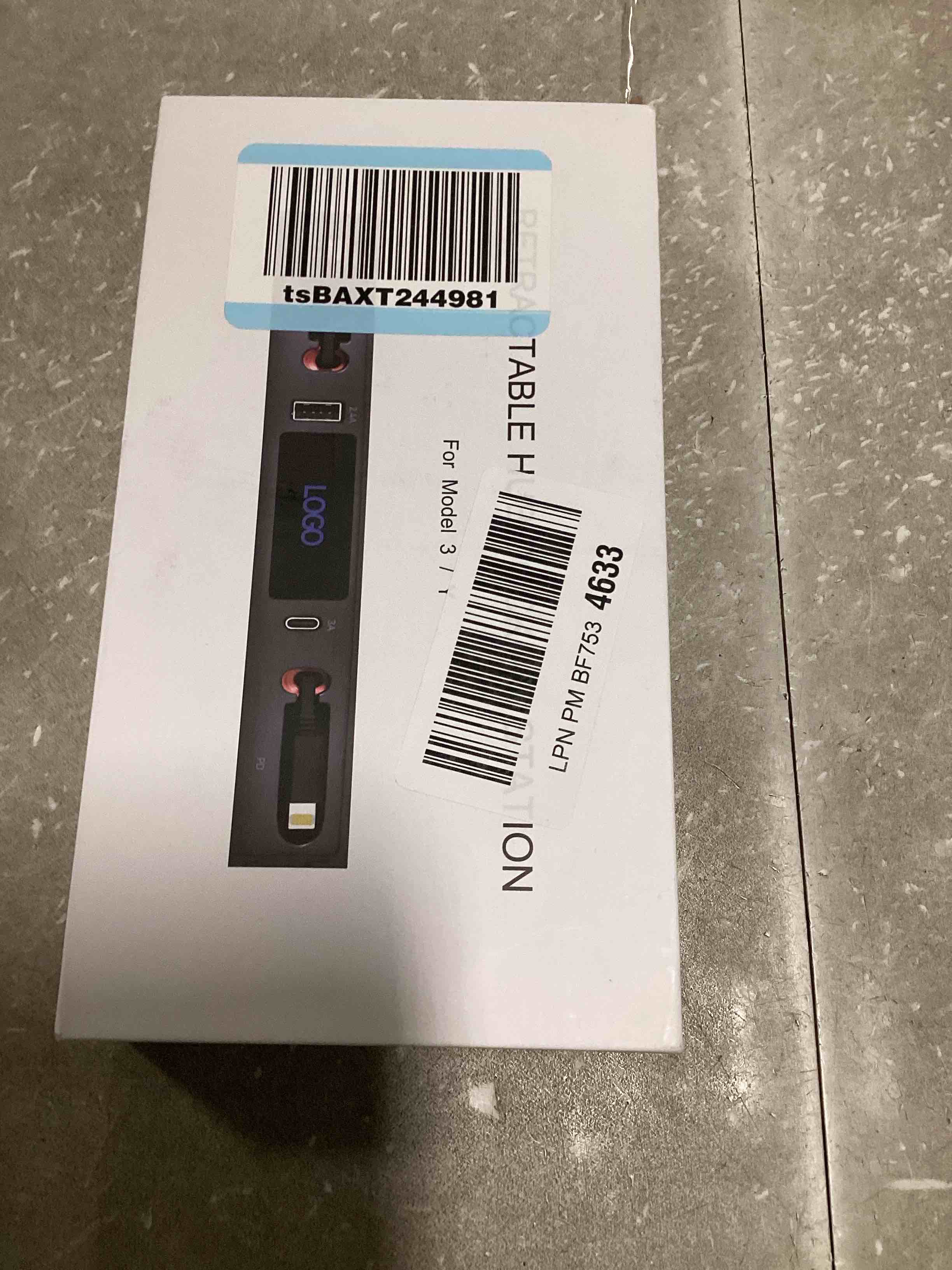 https://s3.amazonaws.com/lotting-images-prod/bidfta/RED6756301_1723823131247.jpeg