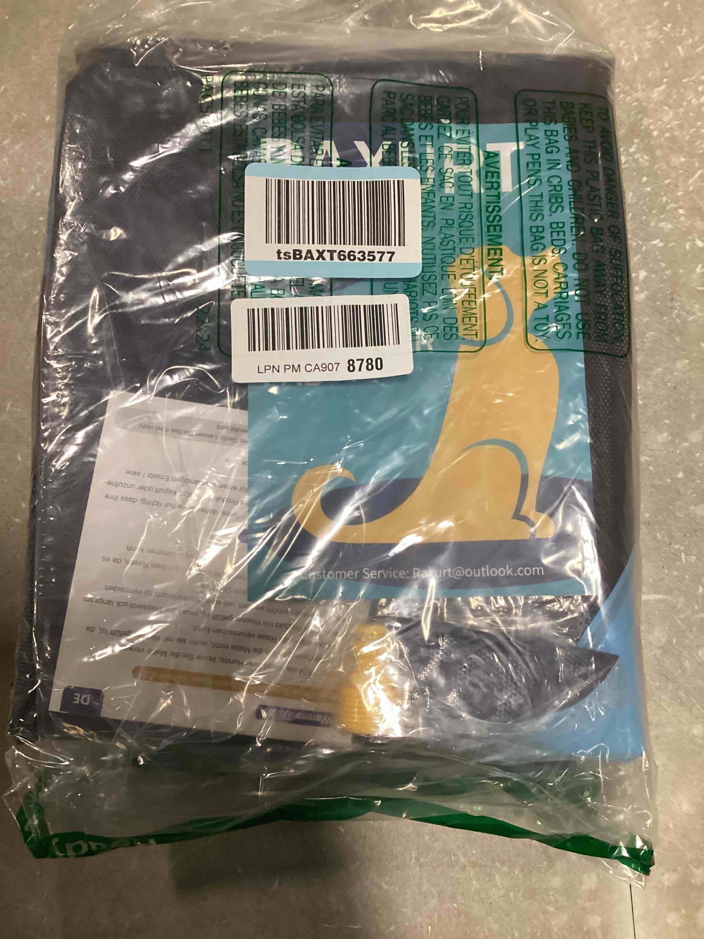 https://s3.amazonaws.com/lotting-images-prod/bidfta/RED6756326_1723828351143.jpeg