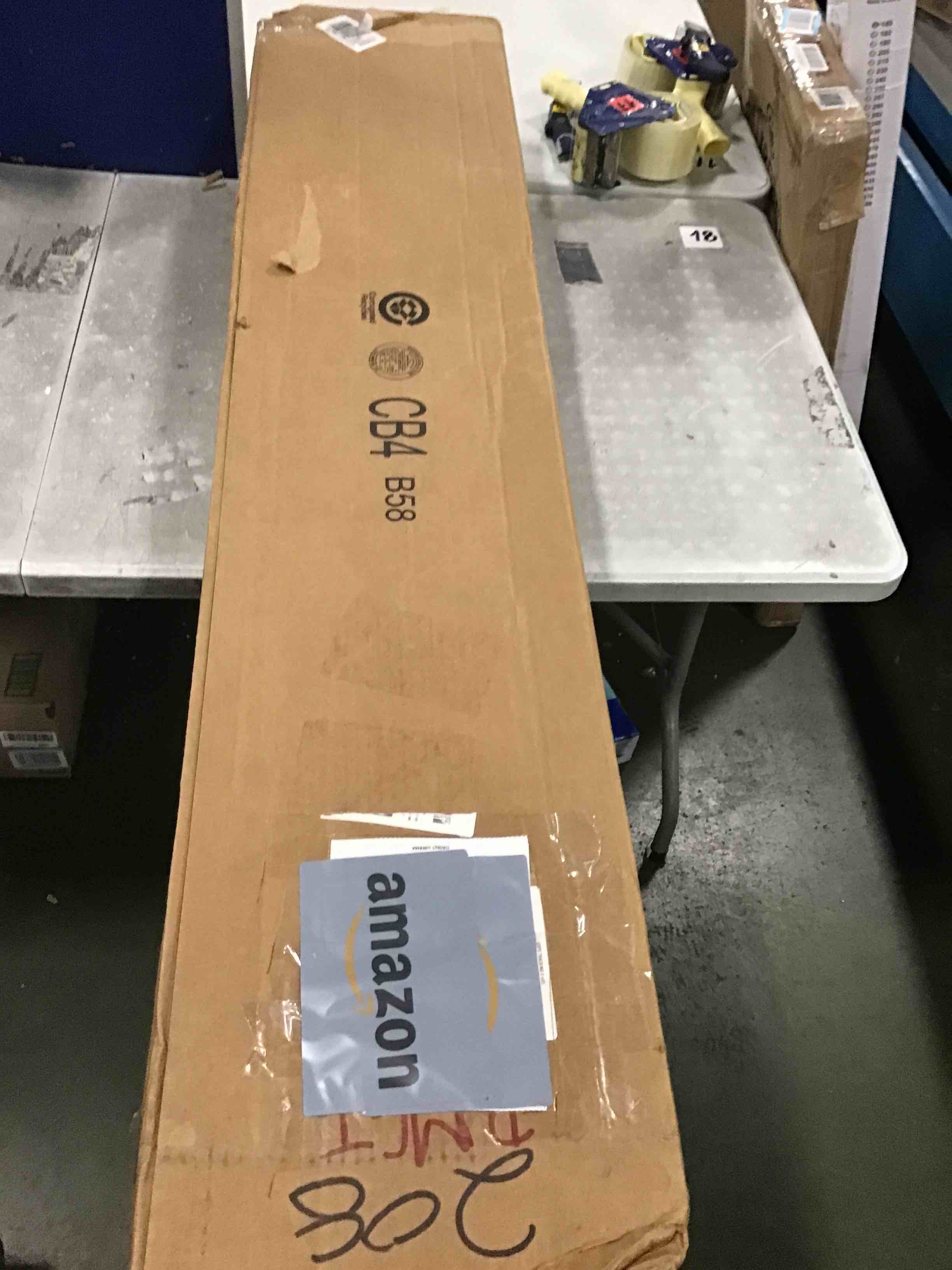 https://s3.amazonaws.com/lotting-images-prod/bidfta/RED6756539_1722563306365.jpeg
