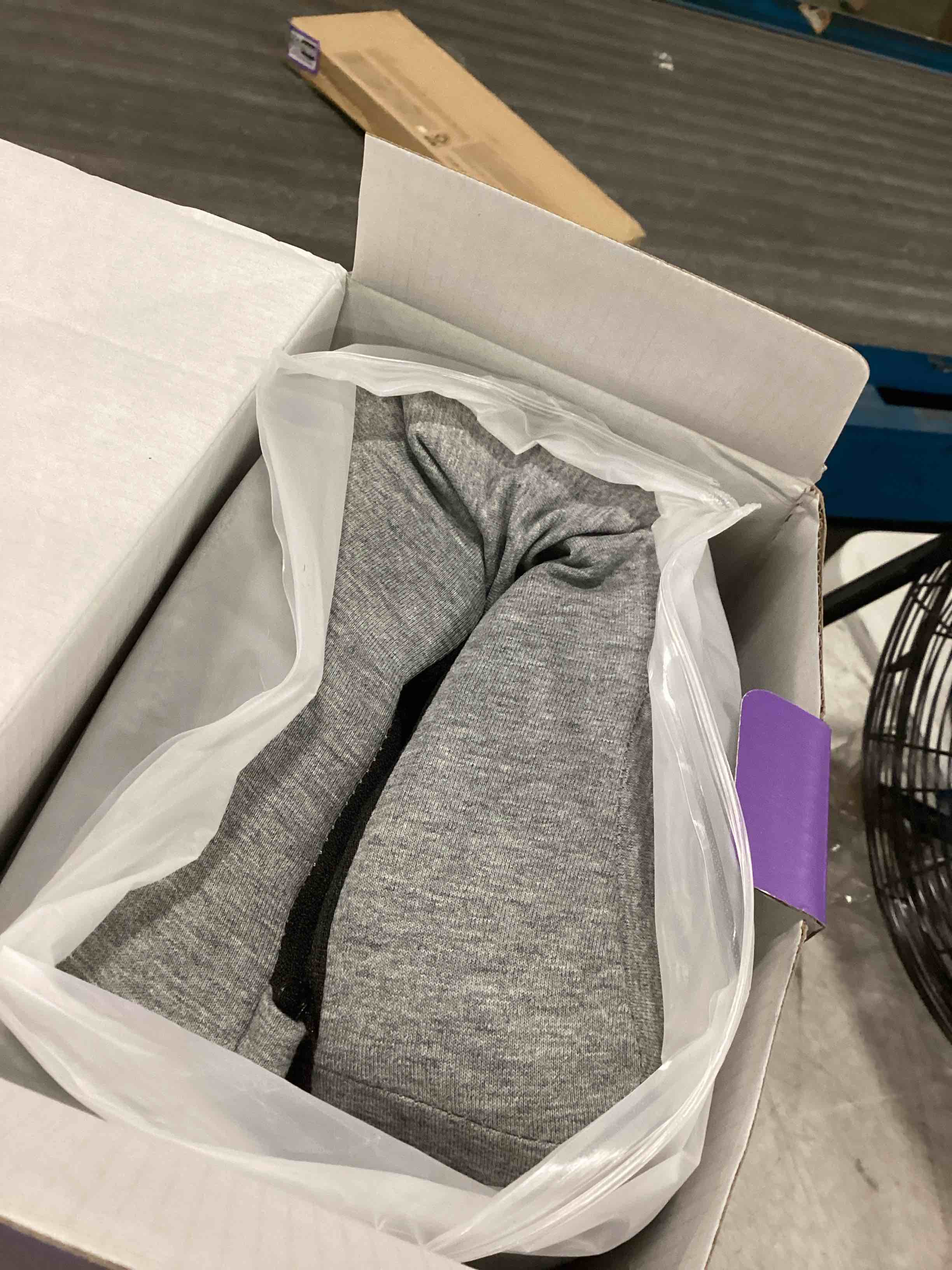 https://s3.amazonaws.com/lotting-images-prod/bidfta/RED6757540_1723249319948.jpeg