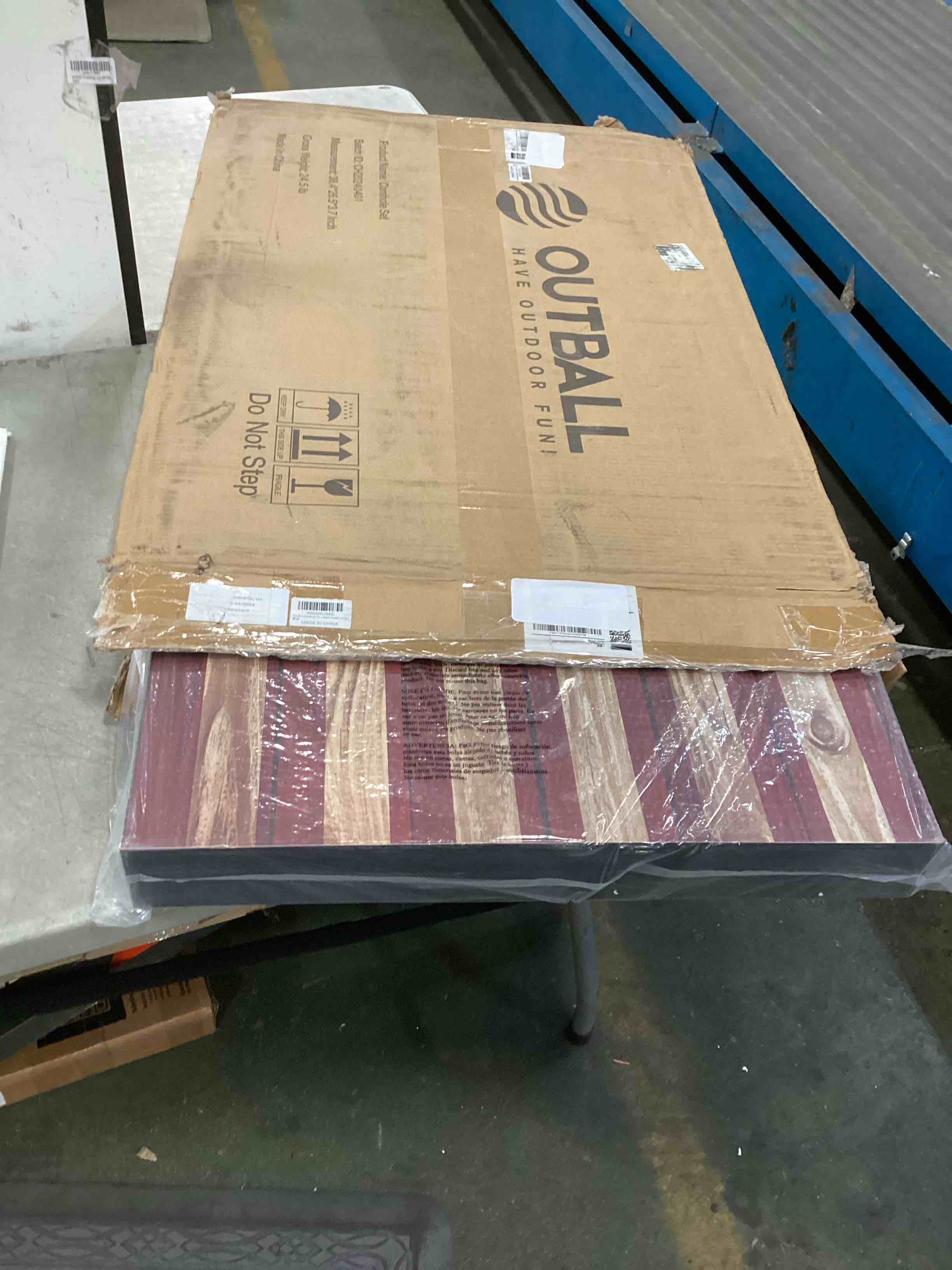 https://s3.amazonaws.com/lotting-images-prod/bidfta/RED6758564_1722383952443.jpeg