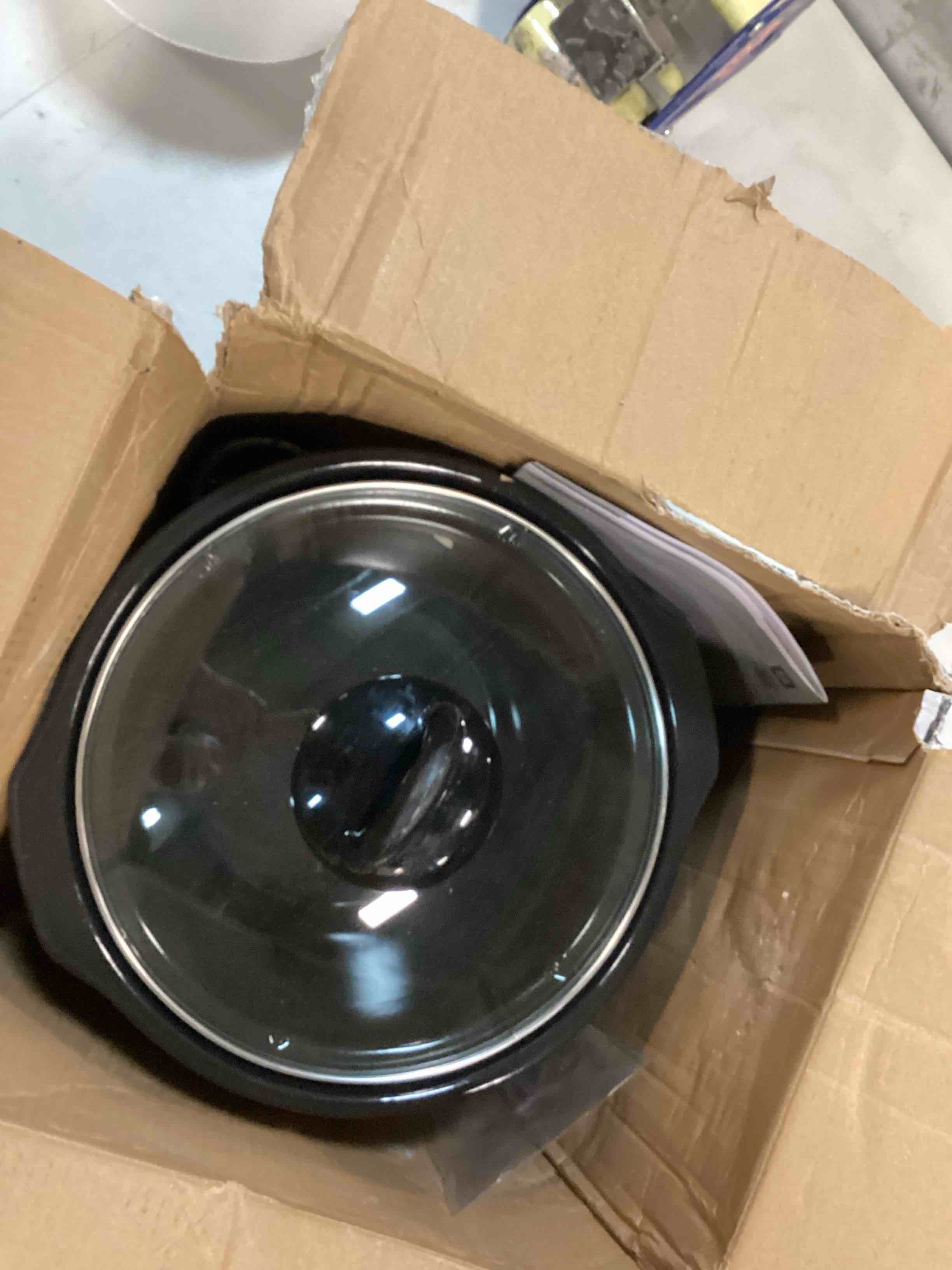 https://s3.amazonaws.com/lotting-images-prod/bidfta/RED6759159_1722472283588.jpeg