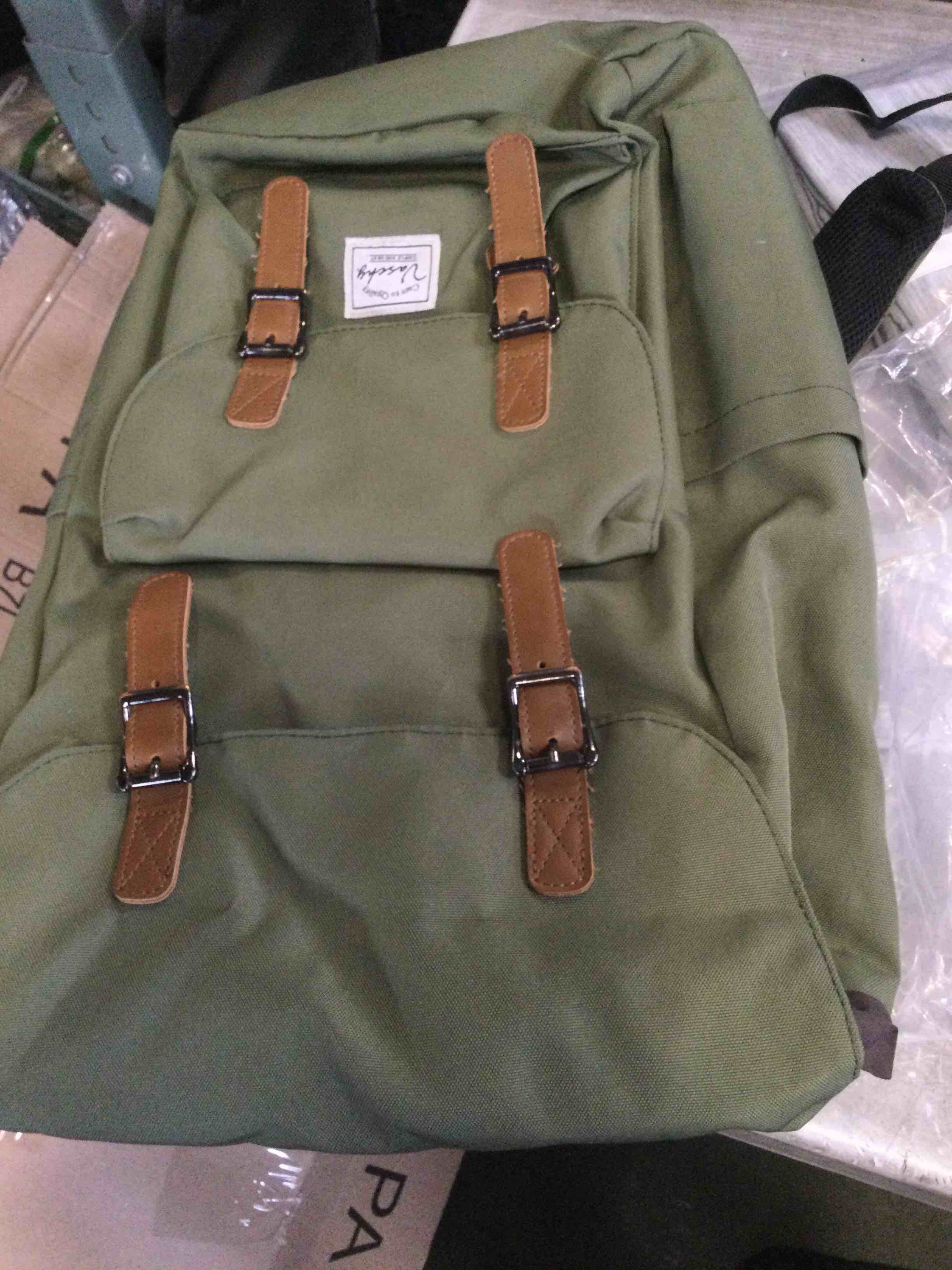 https://s3.amazonaws.com/lotting-images-prod/bidfta/RED6759542_1722871680378.jpeg