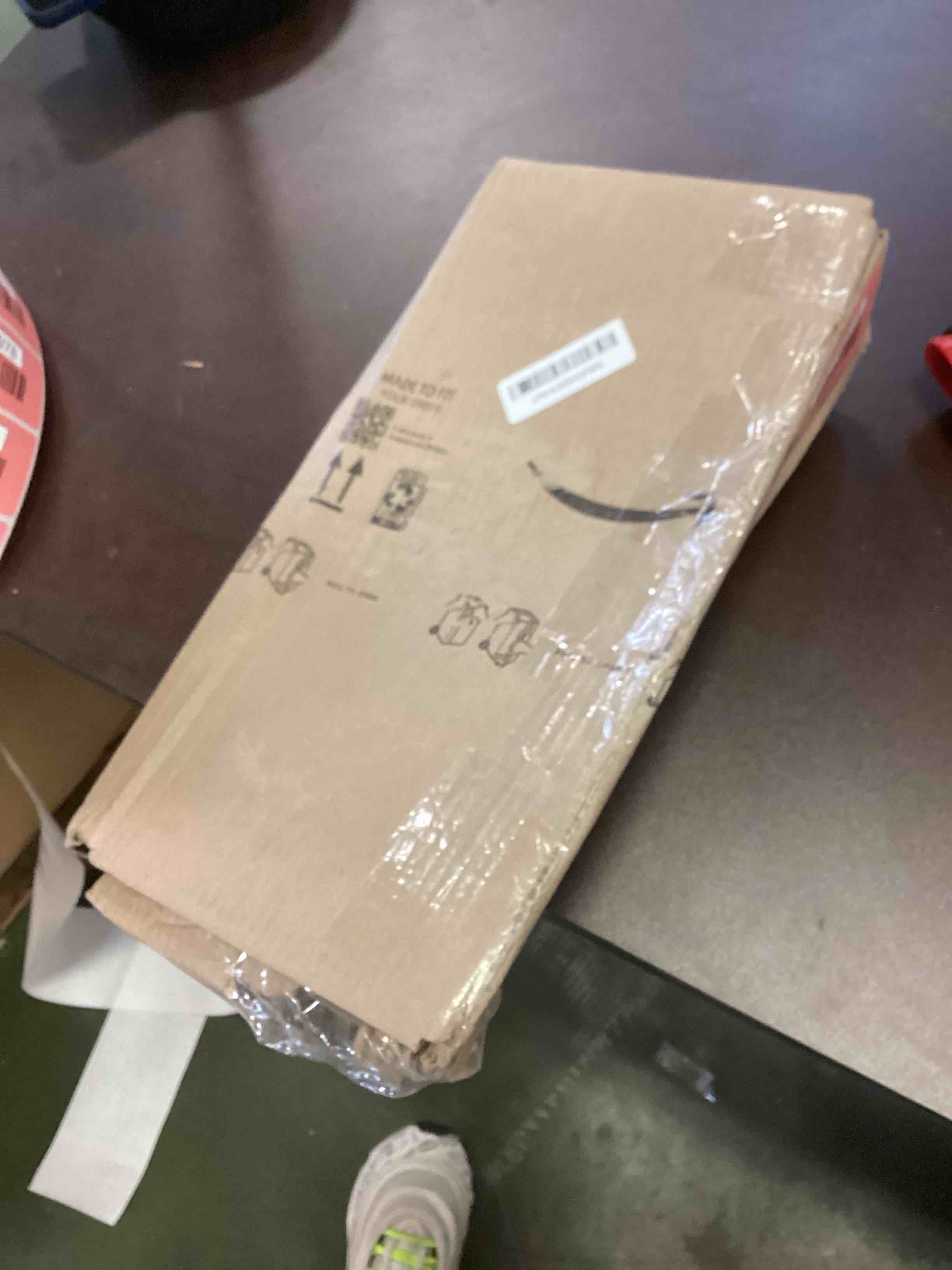 https://s3.amazonaws.com/lotting-images-prod/bidfta/RED6760975_1722603343432.jpeg