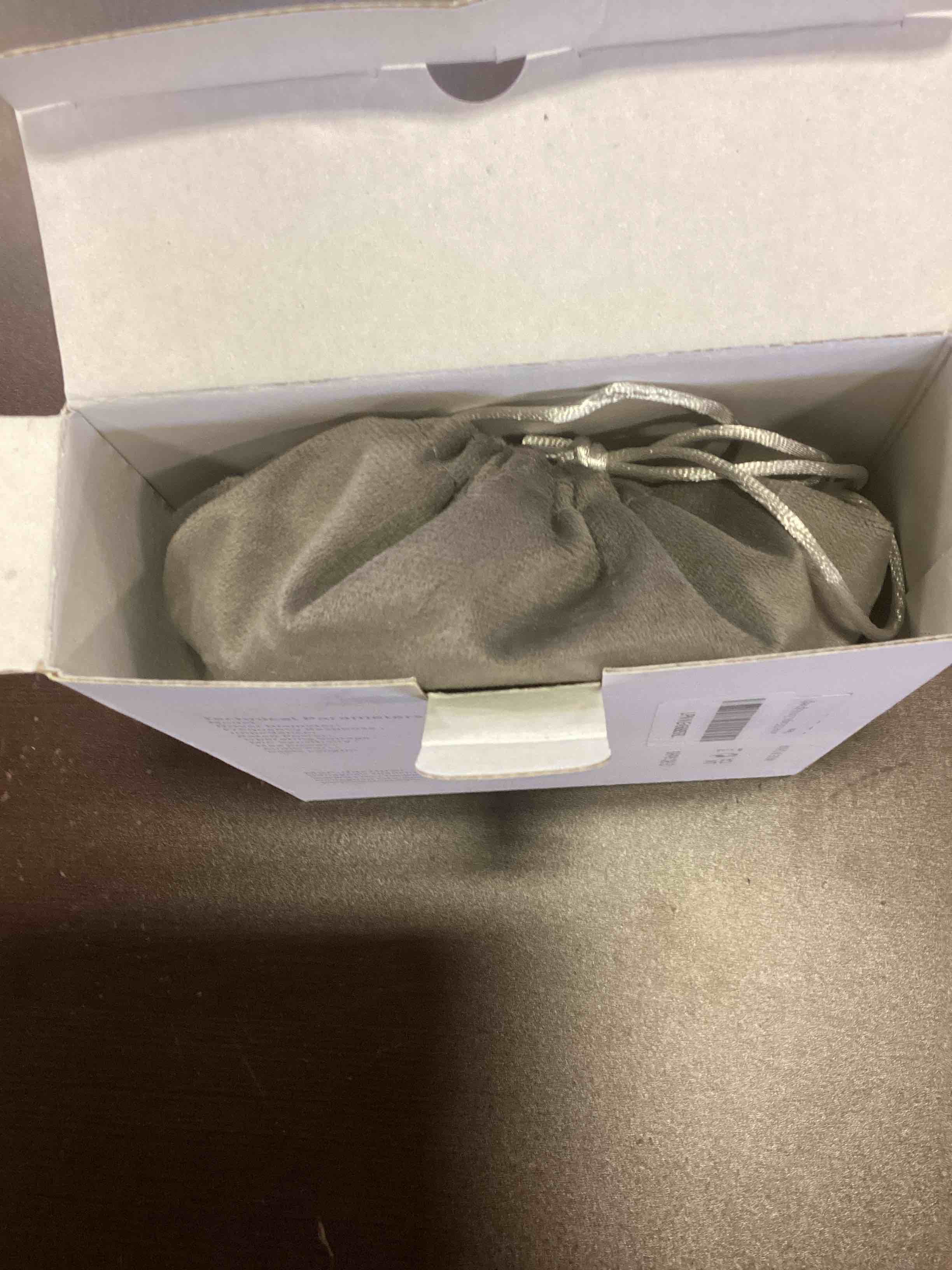 https://s3.amazonaws.com/lotting-images-prod/bidfta/RED6761006_1722605016037.jpeg