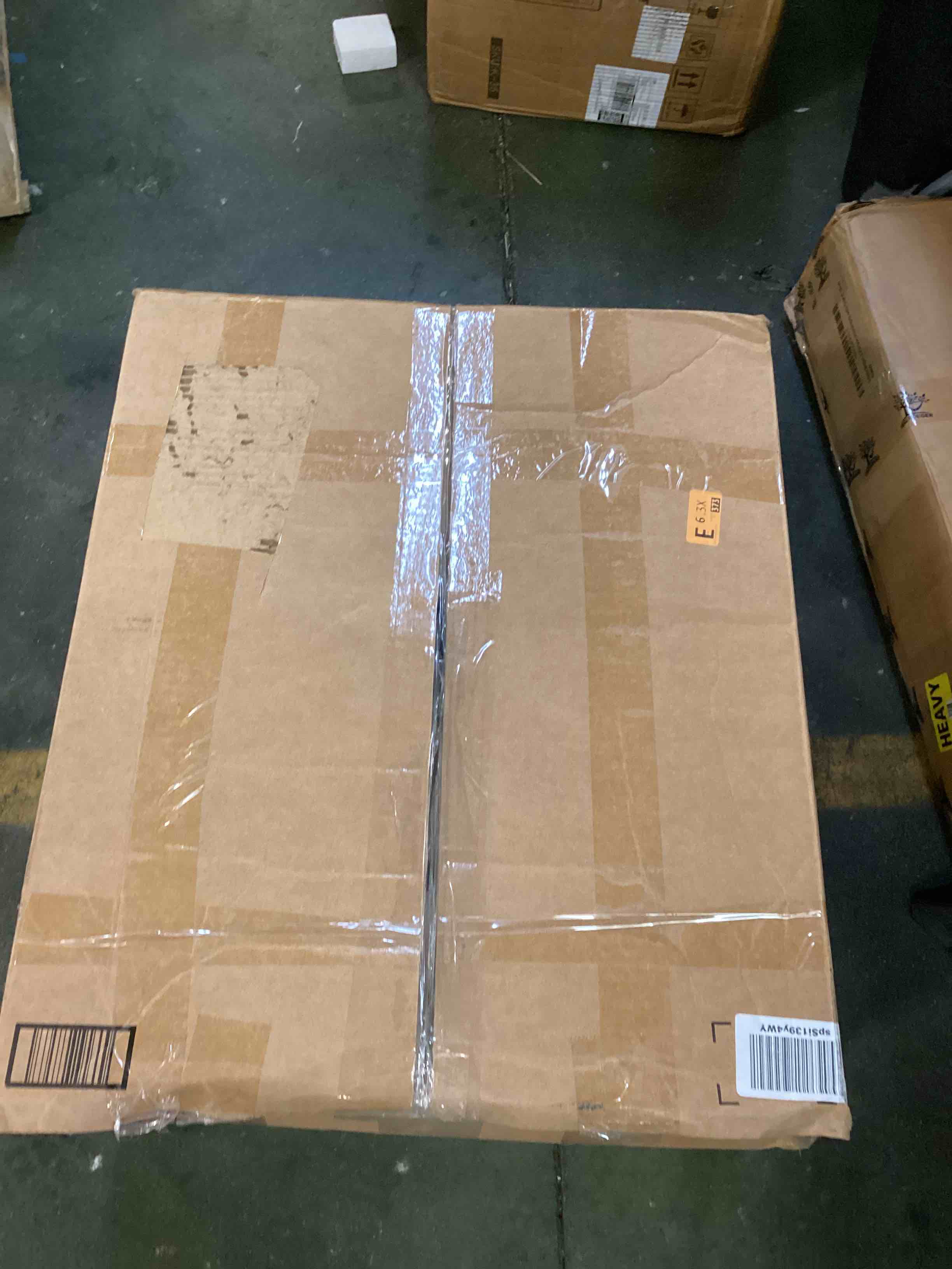 https://s3.amazonaws.com/lotting-images-prod/bidfta/RED6762564_1722469262302.jpeg