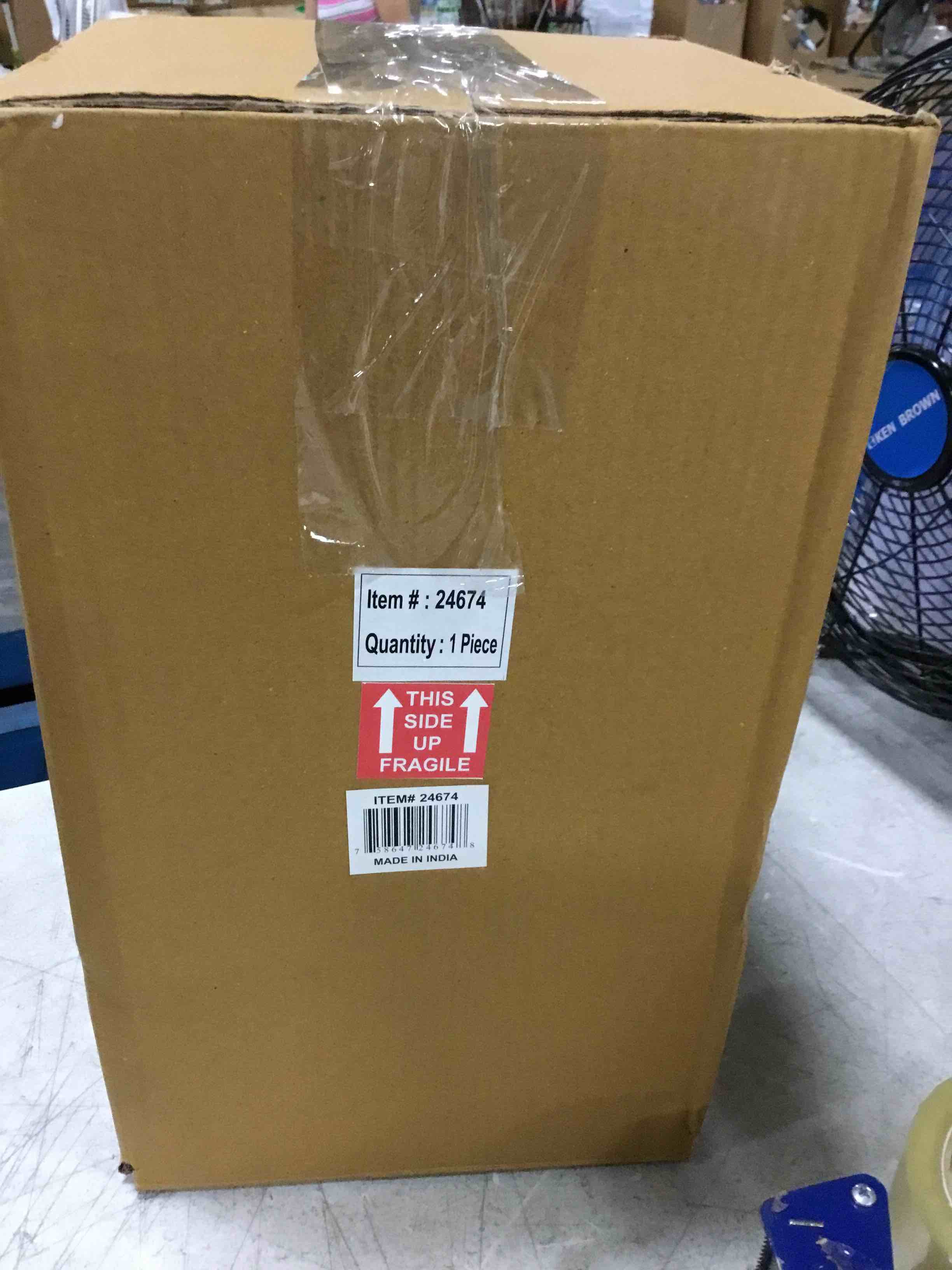 https://s3.amazonaws.com/lotting-images-prod/bidfta/RED6763035_1722656911261.jpeg