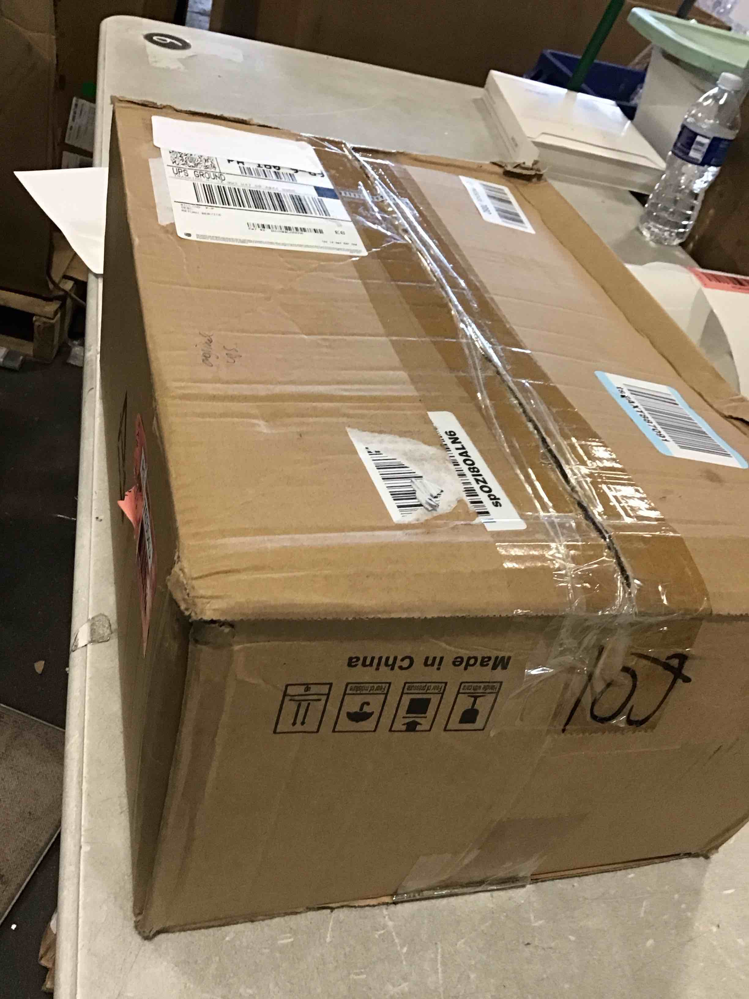 https://s3.amazonaws.com/lotting-images-prod/bidfta/RED6763043_1731085019693.jpeg