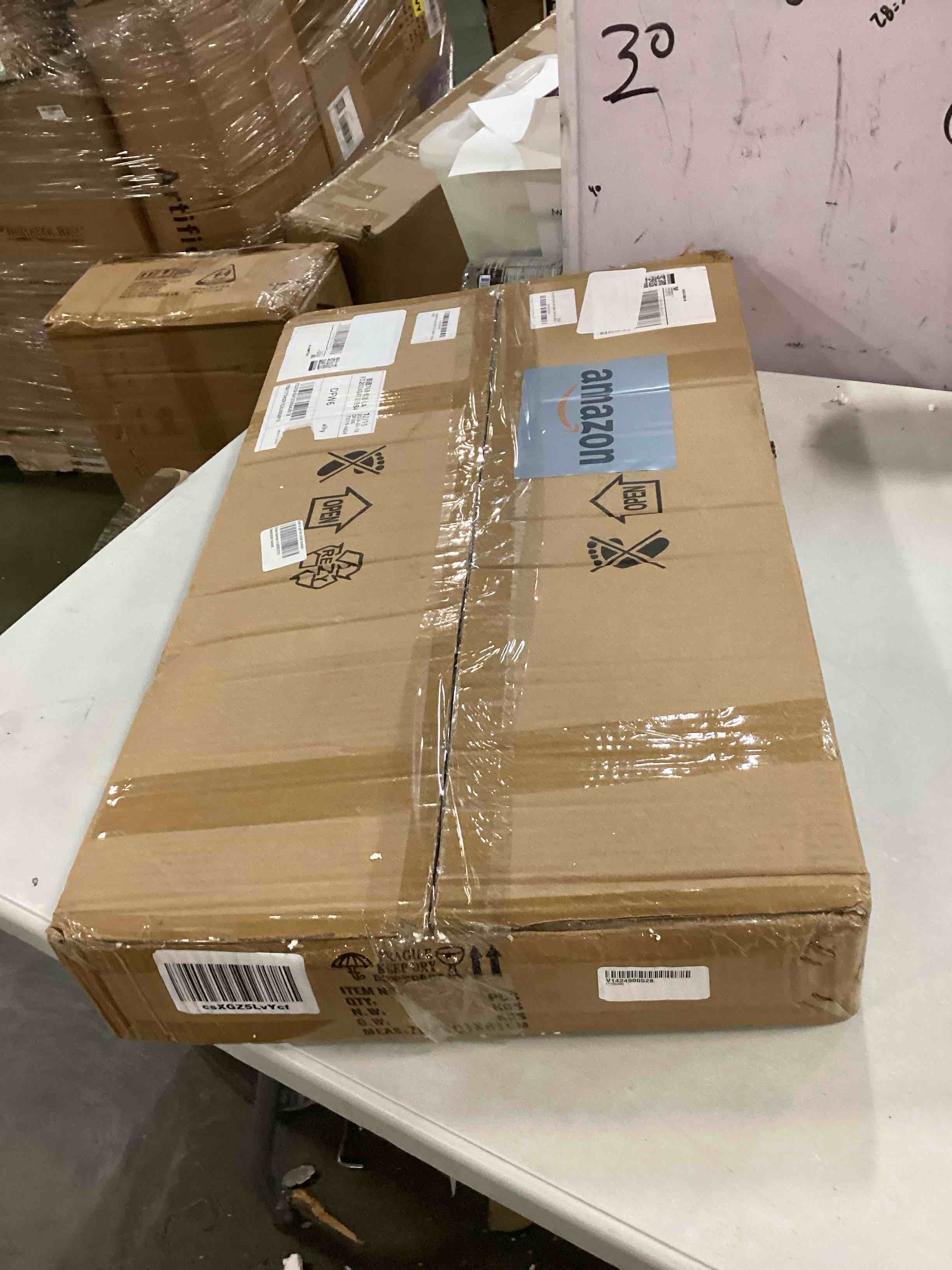 https://s3.amazonaws.com/lotting-images-prod/bidfta/RED6763456_1722653442680.jpeg