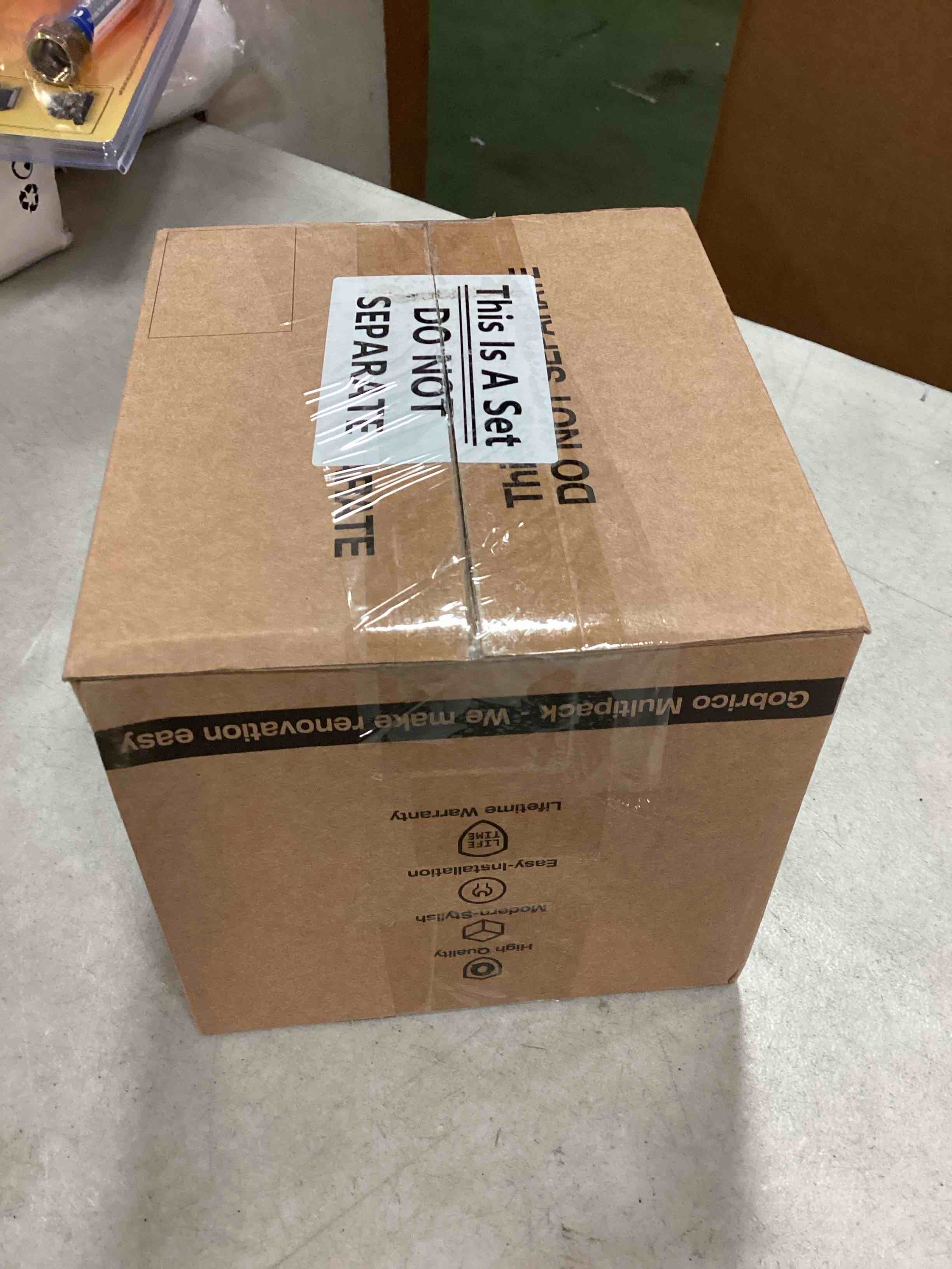 https://s3.amazonaws.com/lotting-images-prod/bidfta/RED6763763_1722487092690.jpeg