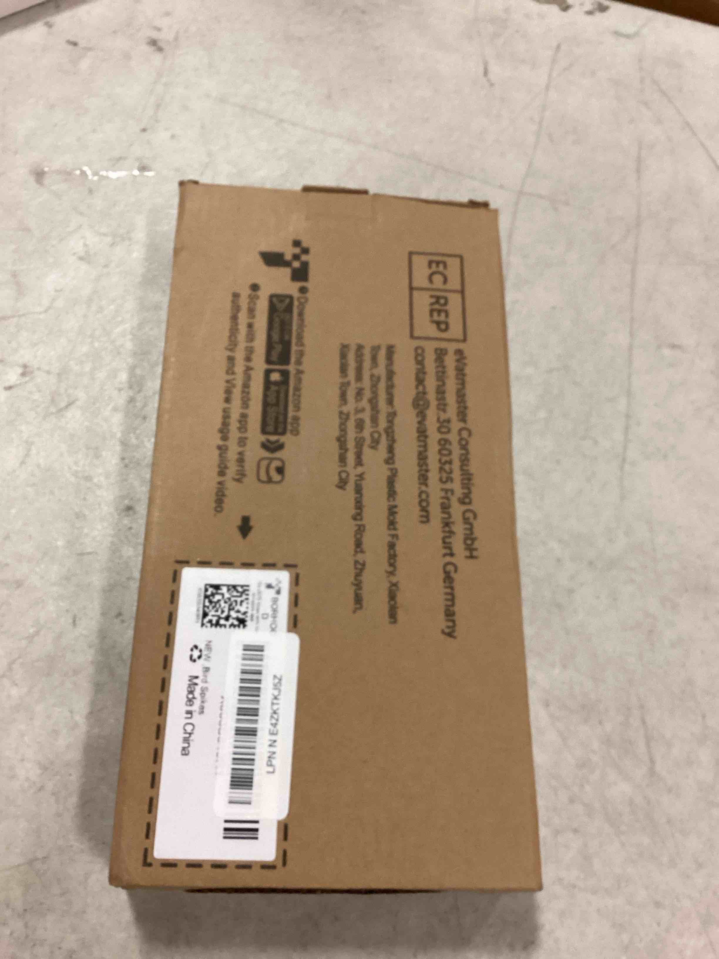 https://s3.amazonaws.com/lotting-images-prod/bidfta/RED6763782_1722488372659.jpeg