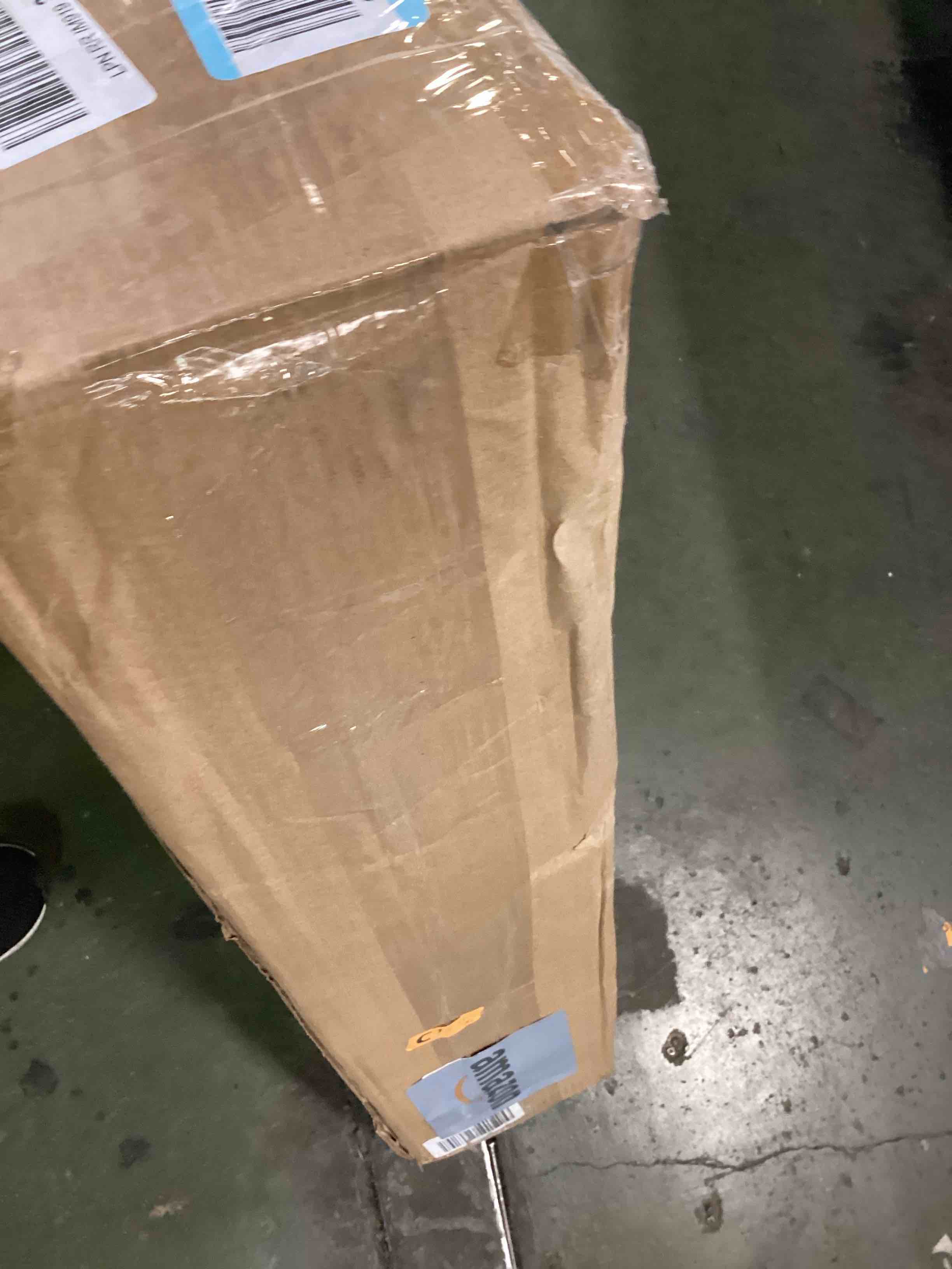https://s3.amazonaws.com/lotting-images-prod/bidfta/RED6764611_1722974626683.jpeg