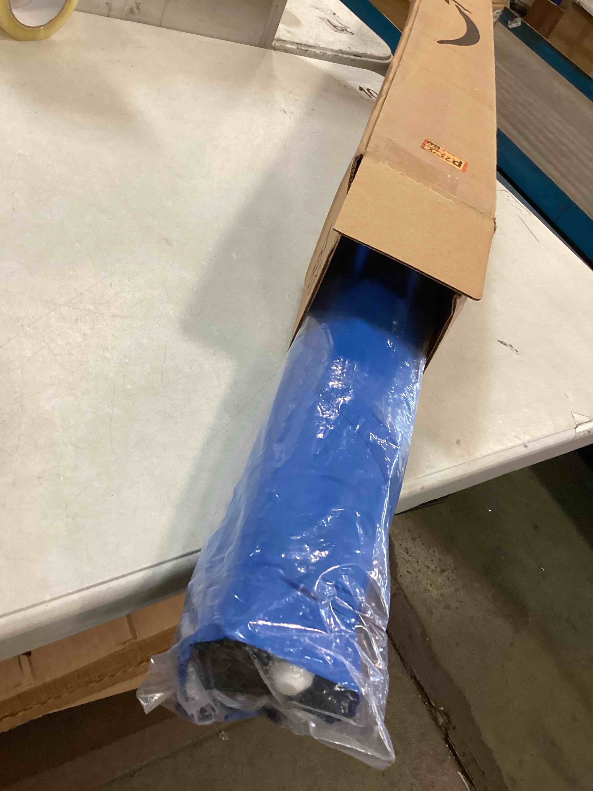 https://s3.amazonaws.com/lotting-images-prod/bidfta/RED6765290_1723469164111.jpeg