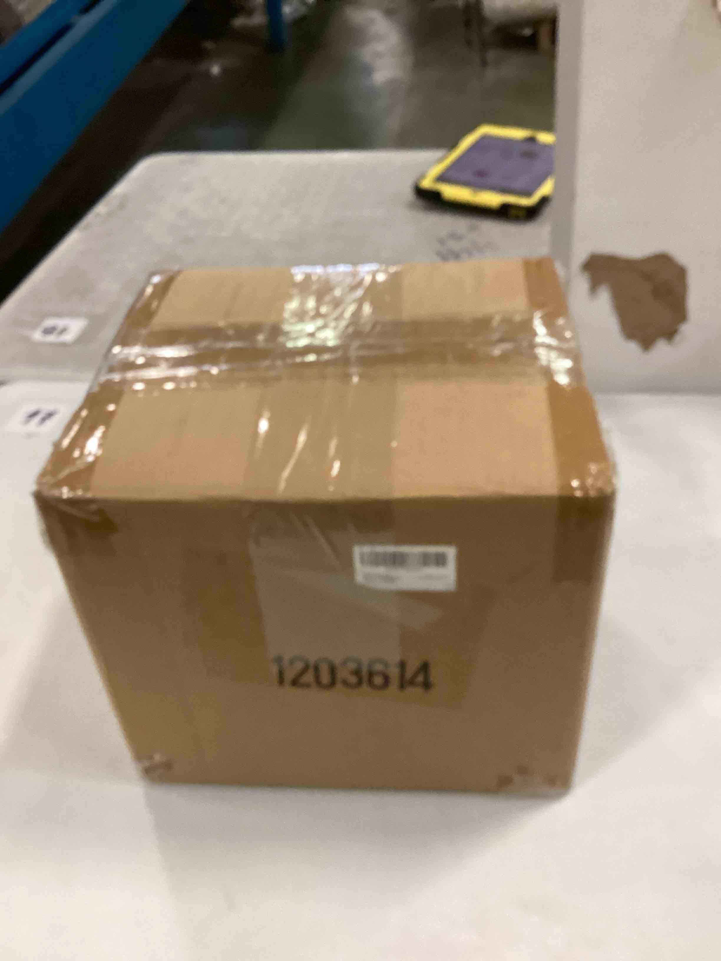 https://s3.amazonaws.com/lotting-images-prod/bidfta/RED6767403_1722611680432.jpeg