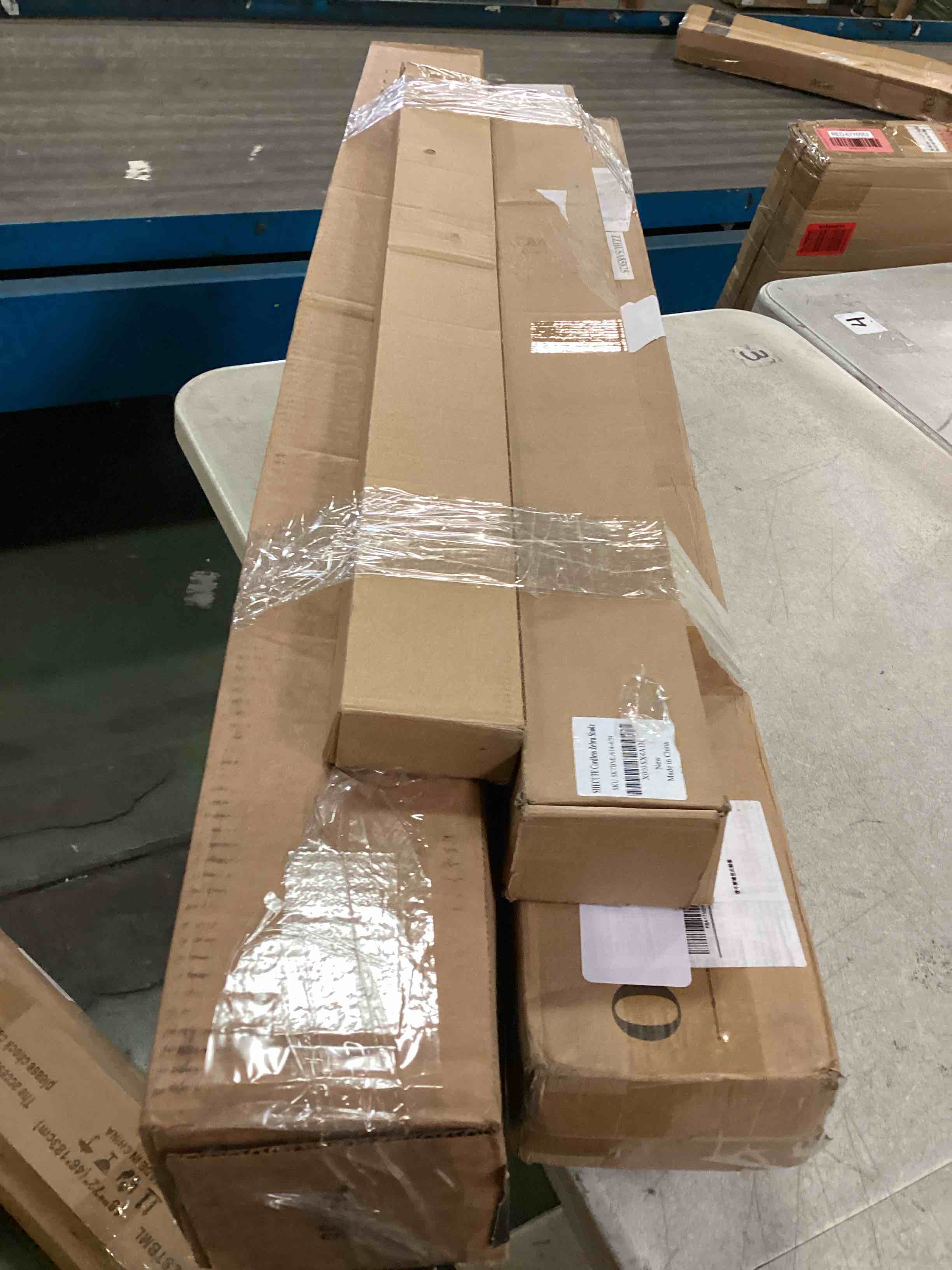https://s3.amazonaws.com/lotting-images-prod/bidfta/RED6767952_1723129528038.jpeg