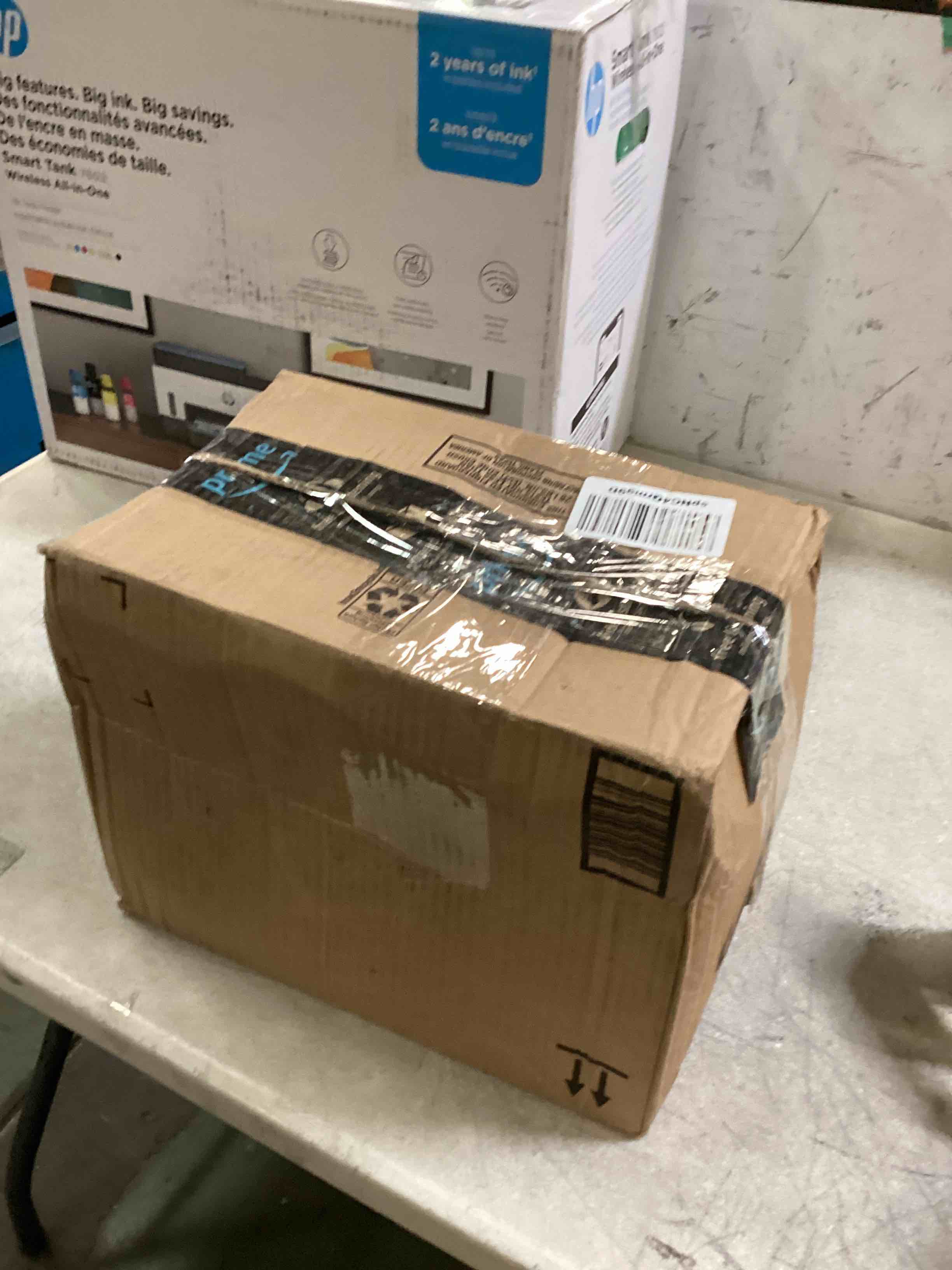 https://s3.amazonaws.com/lotting-images-prod/bidfta/RED6768032_1723137907468.jpeg