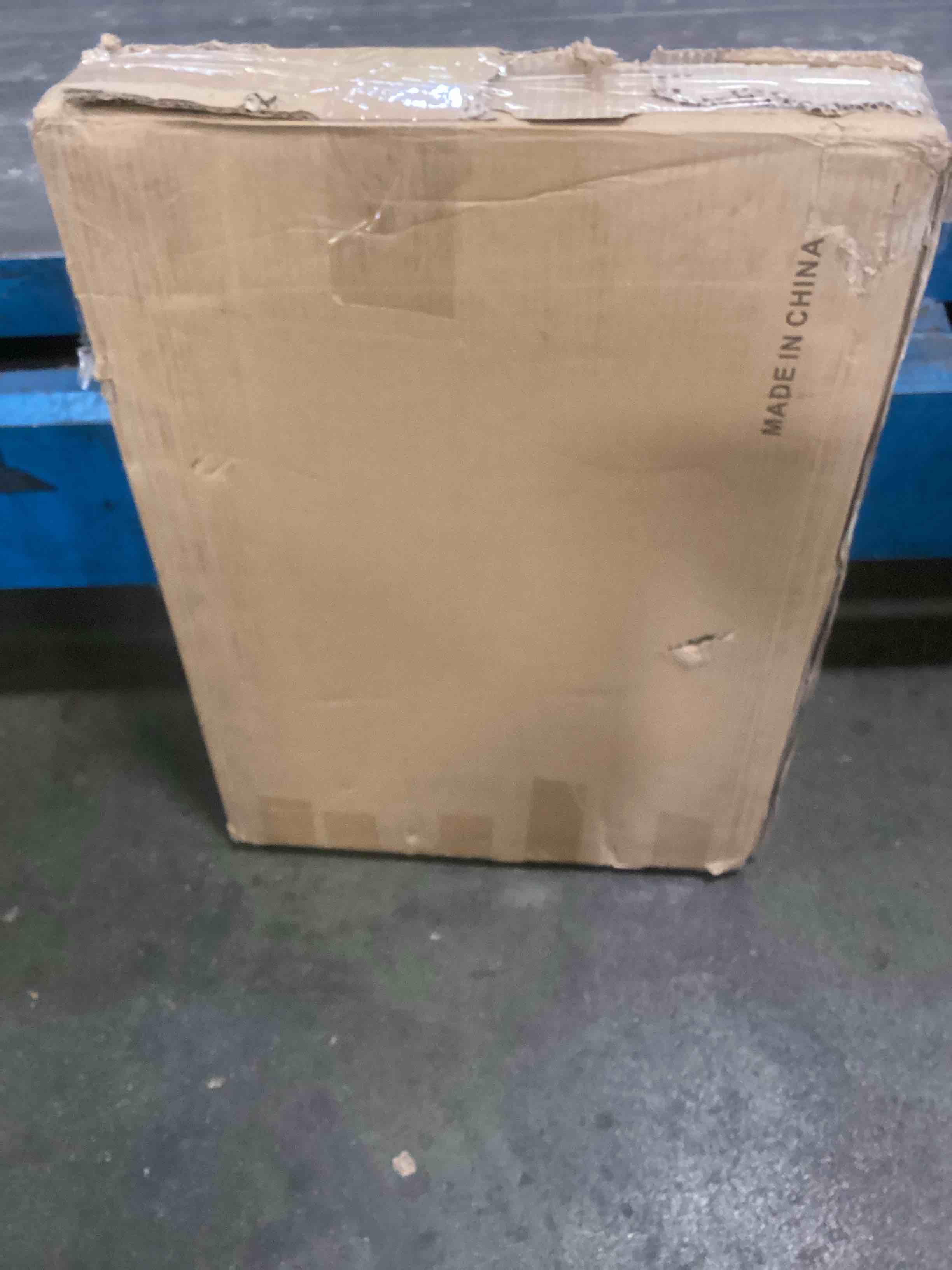 https://s3.amazonaws.com/lotting-images-prod/bidfta/RED6769324_1723048072661.jpeg