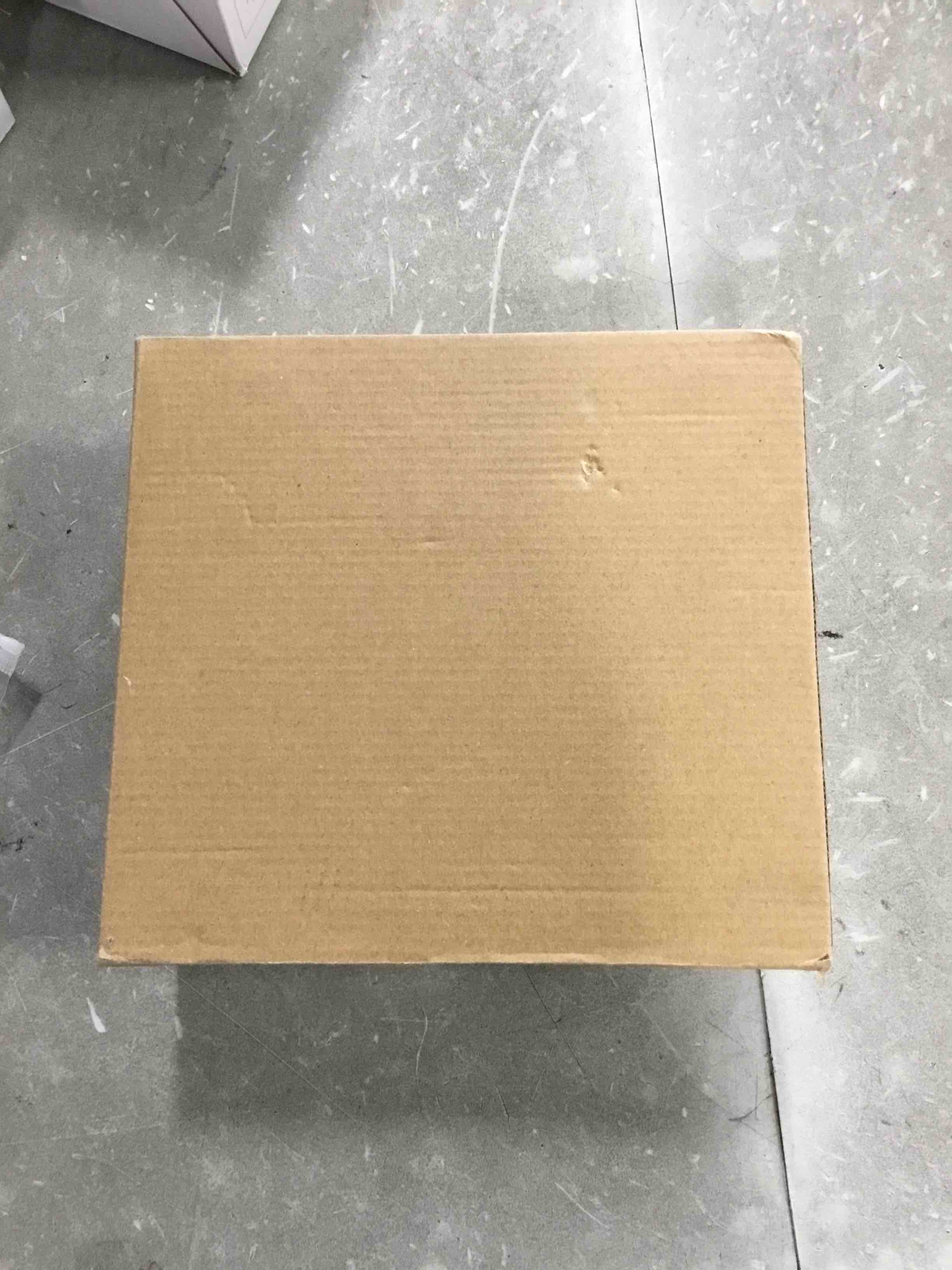 https://s3.amazonaws.com/lotting-images-prod/bidfta/RED6770580_1722861731357.jpeg