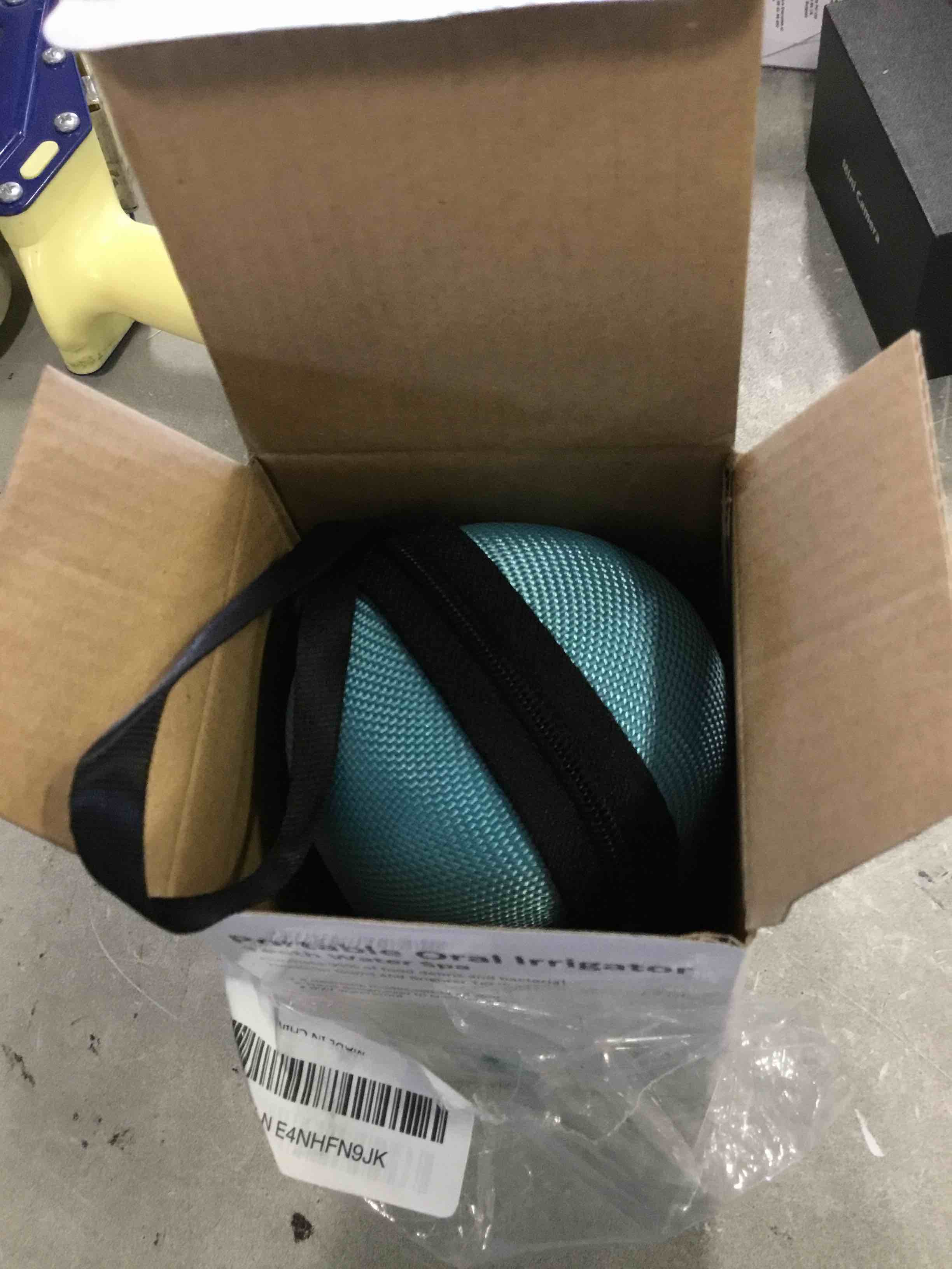 https://s3.amazonaws.com/lotting-images-prod/bidfta/RED6770956_1722887023989.jpeg