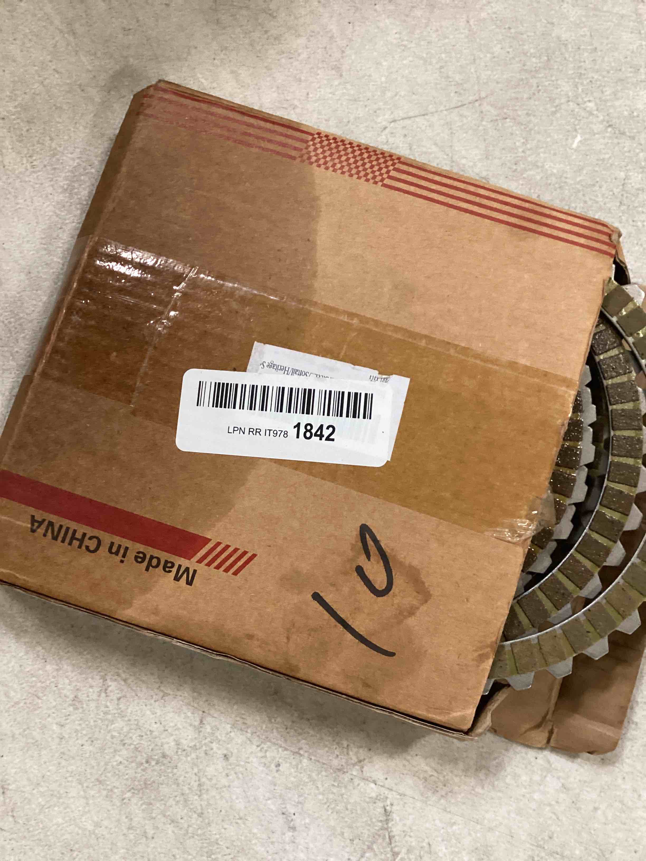https://s3.amazonaws.com/lotting-images-prod/bidfta/RED6772273_1722438642686.jpeg