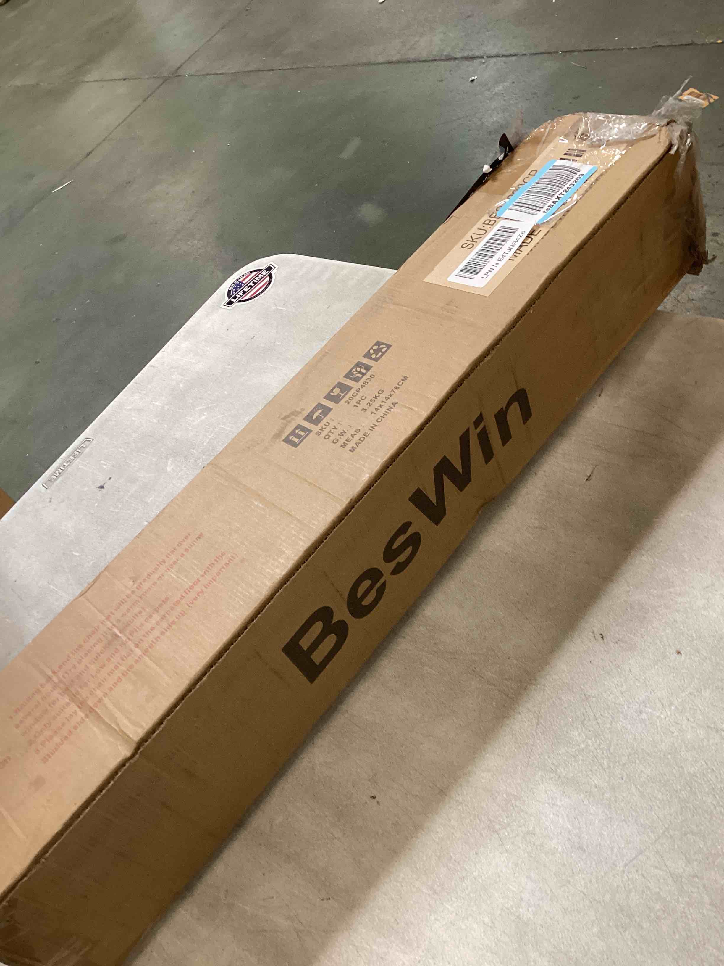 https://s3.amazonaws.com/lotting-images-prod/bidfta/RED6772376_1722447432889.jpeg