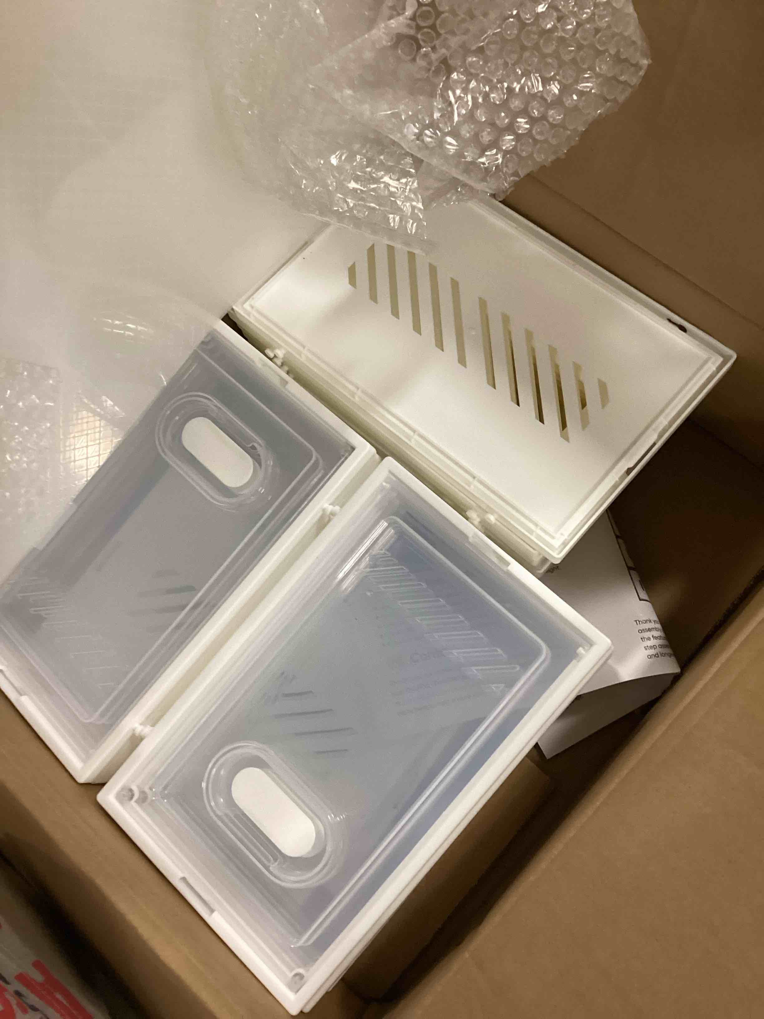 https://s3.amazonaws.com/lotting-images-prod/bidfta/RED6772615_1722477577519.jpeg