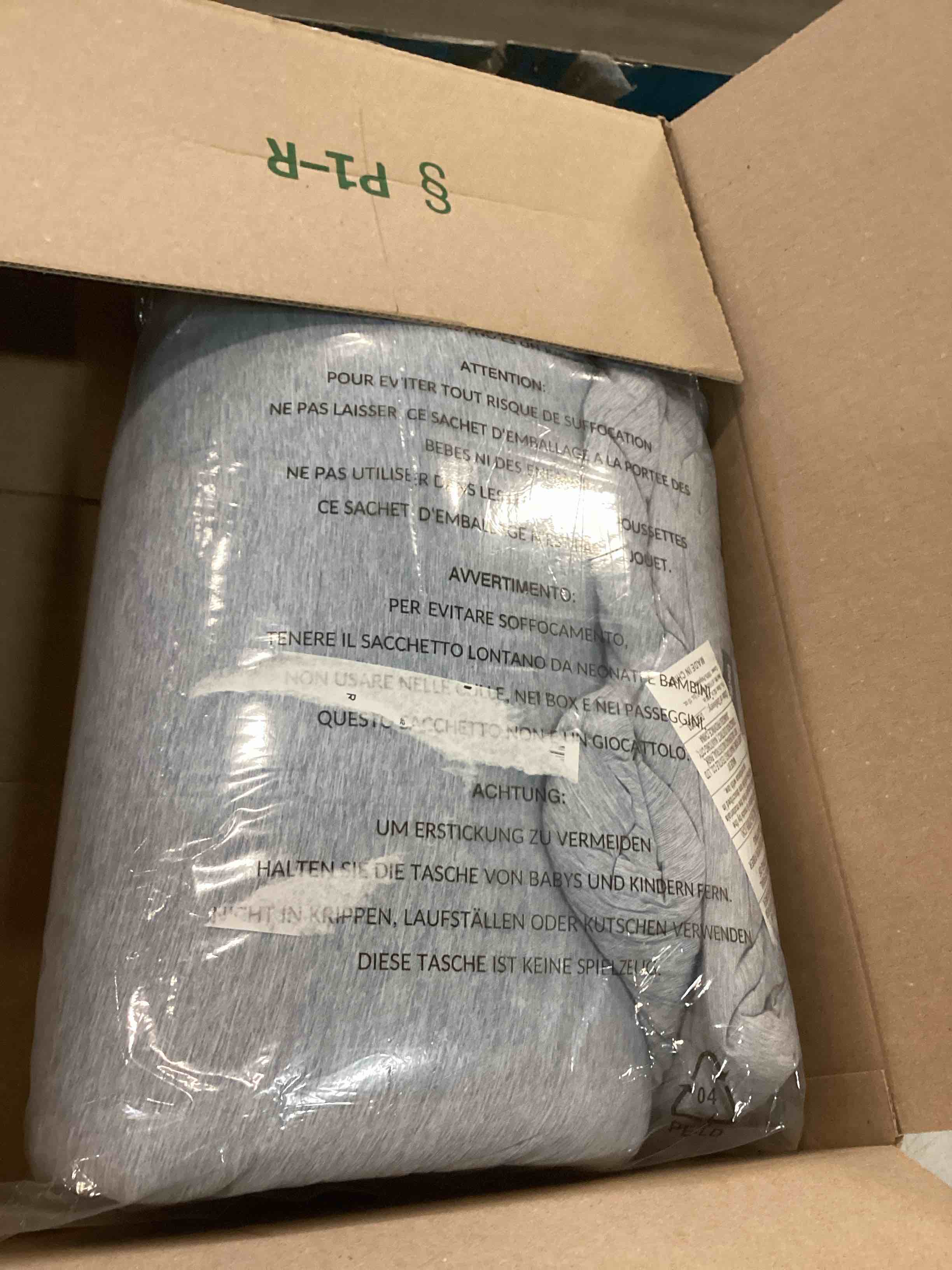 https://s3.amazonaws.com/lotting-images-prod/bidfta/RED6773127_1722889035382.jpeg