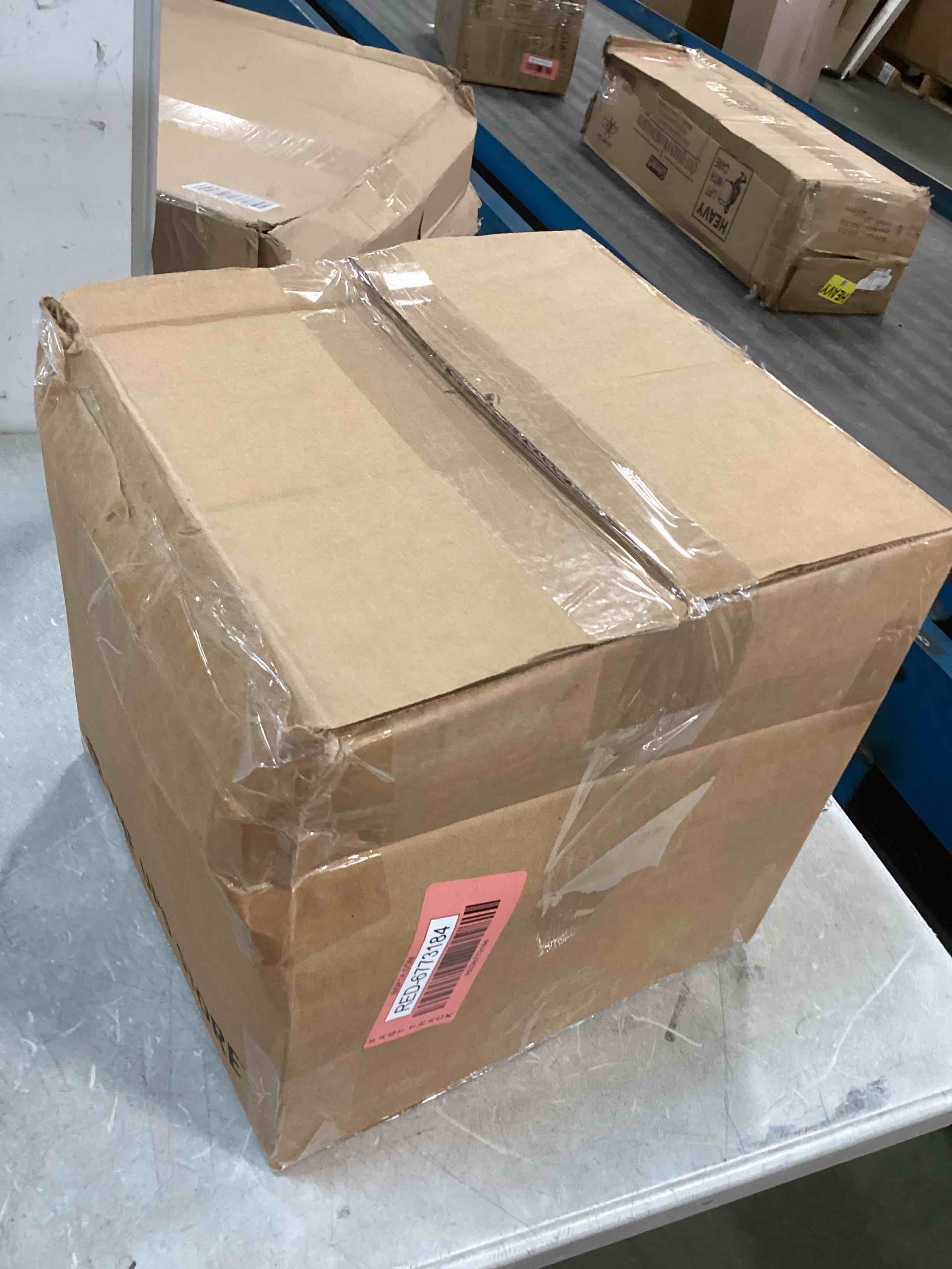 https://s3.amazonaws.com/lotting-images-prod/bidfta/RED6773184_1722947521245.jpeg