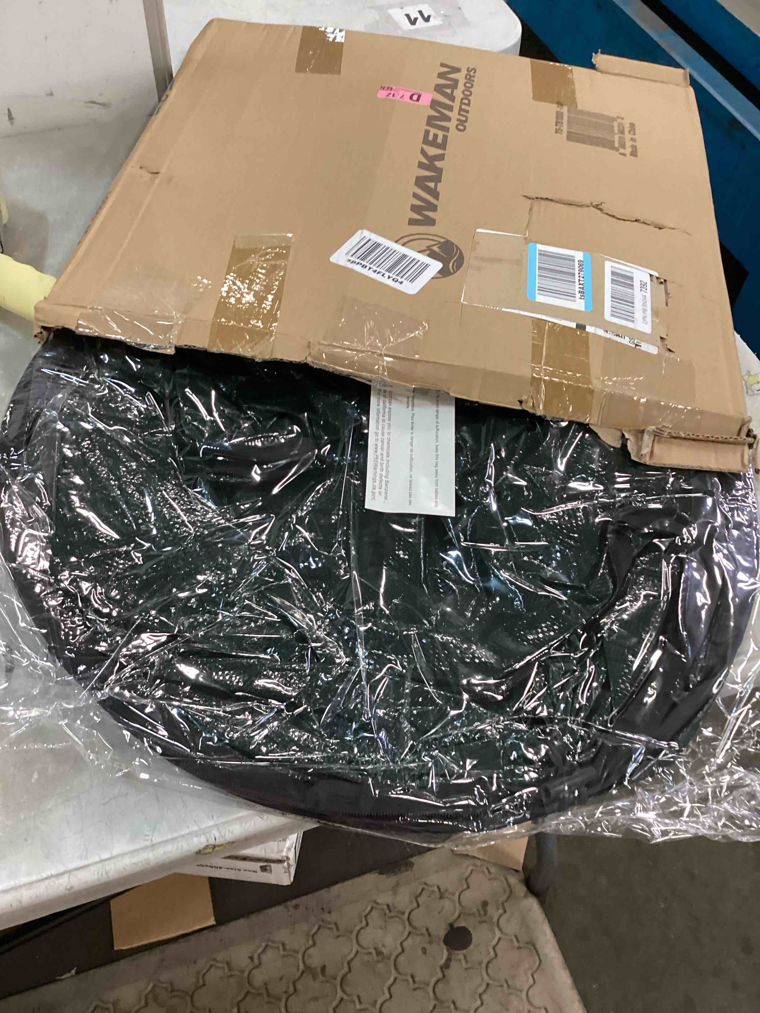 https://s3.amazonaws.com/lotting-images-prod/bidfta/RED6773338_1722966897349.jpeg