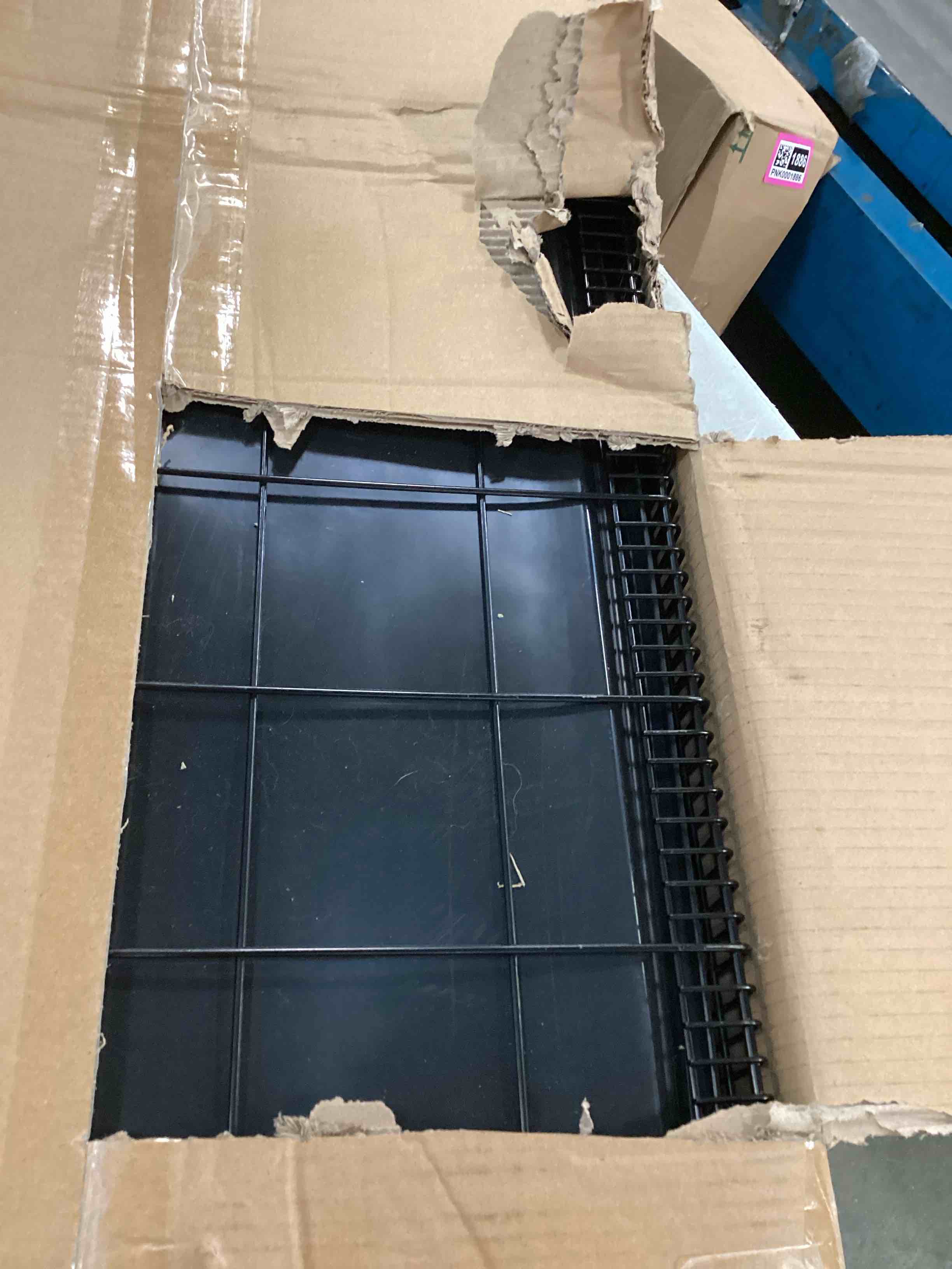 https://s3.amazonaws.com/lotting-images-prod/bidfta/RED6773380_1722973931355.jpeg