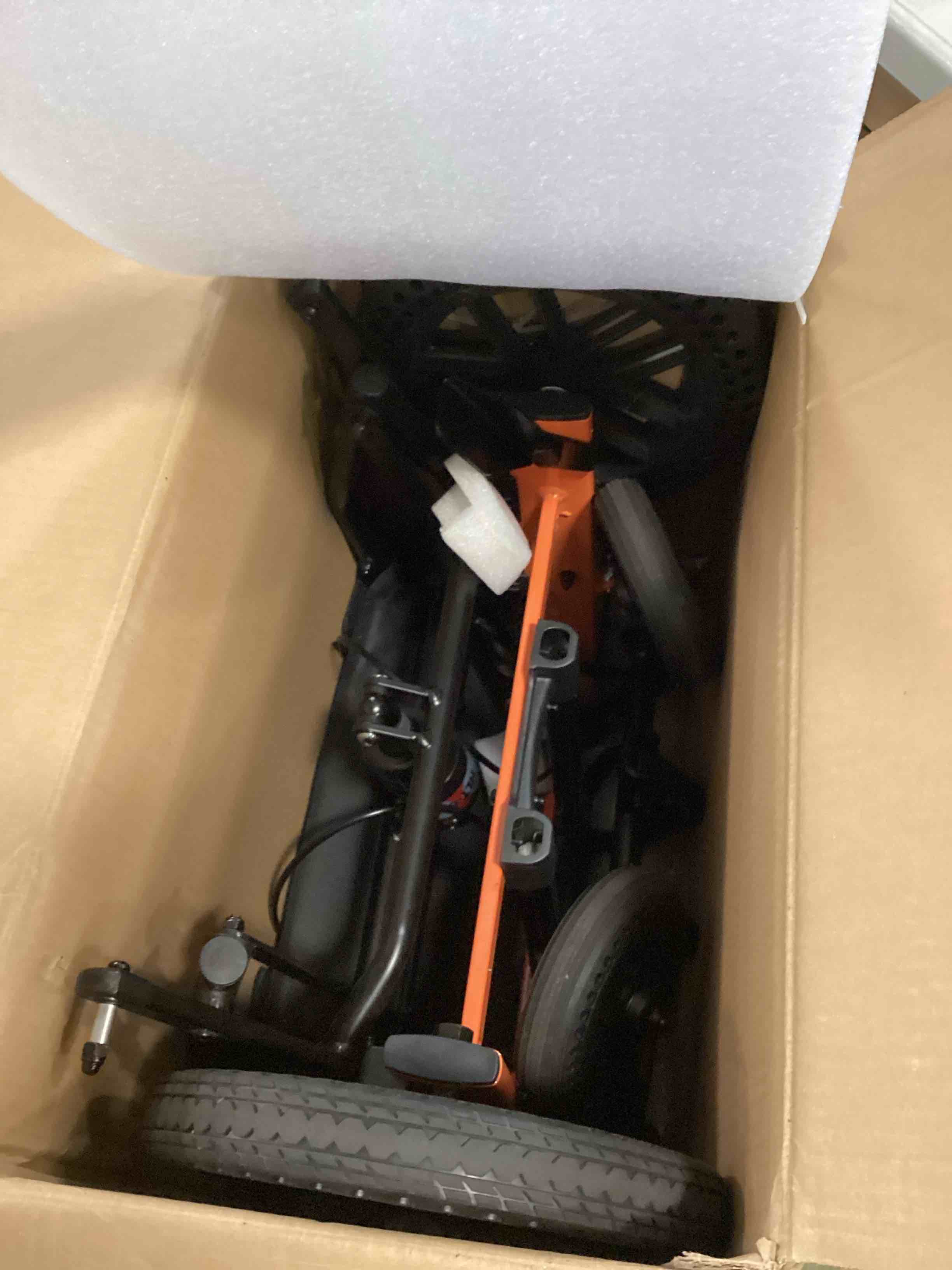 https://s3.amazonaws.com/lotting-images-prod/bidfta/RED6773703_1723129509358.jpeg