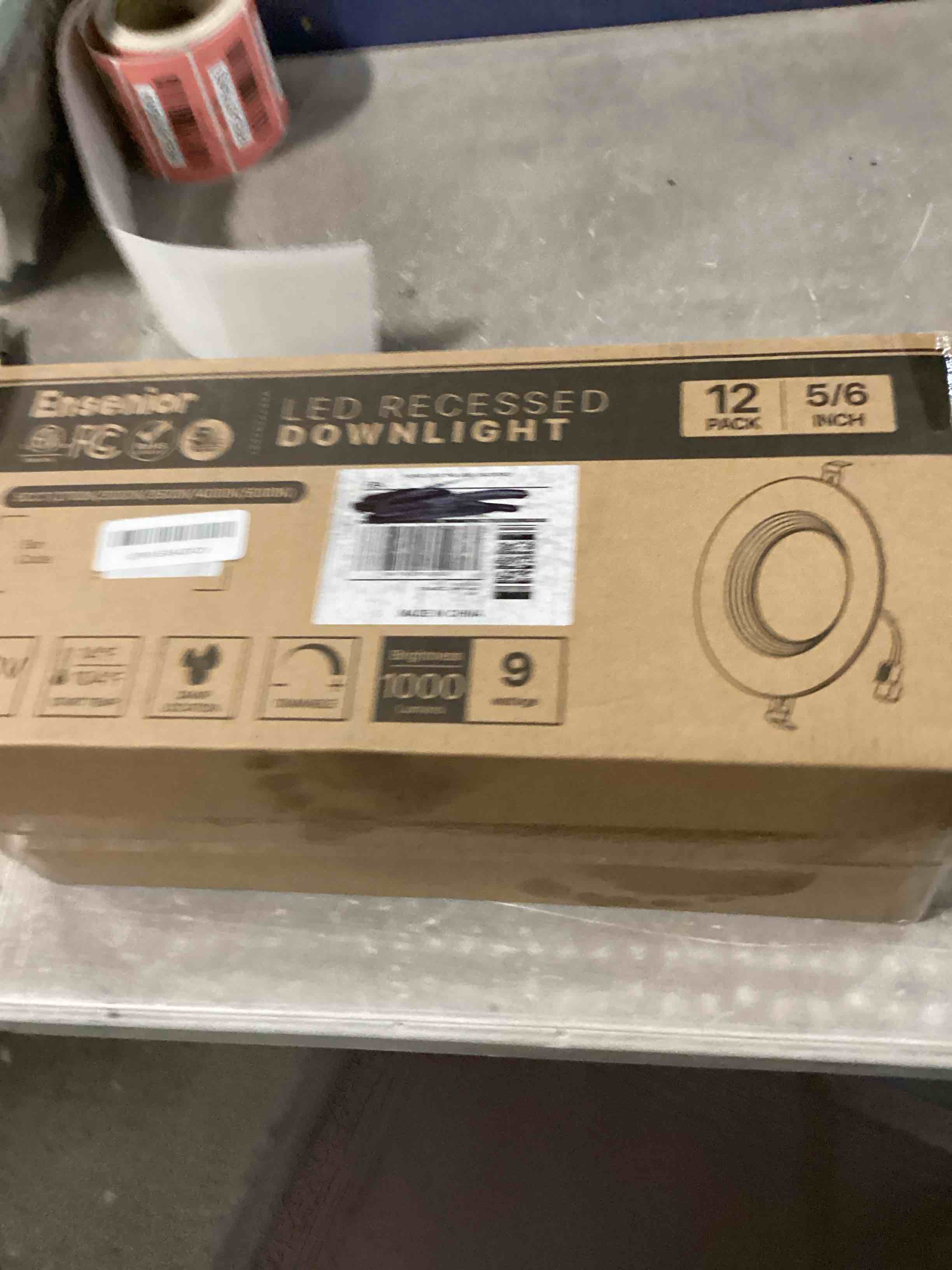 https://s3.amazonaws.com/lotting-images-prod/bidfta/RED6775396_1722537254835.jpeg