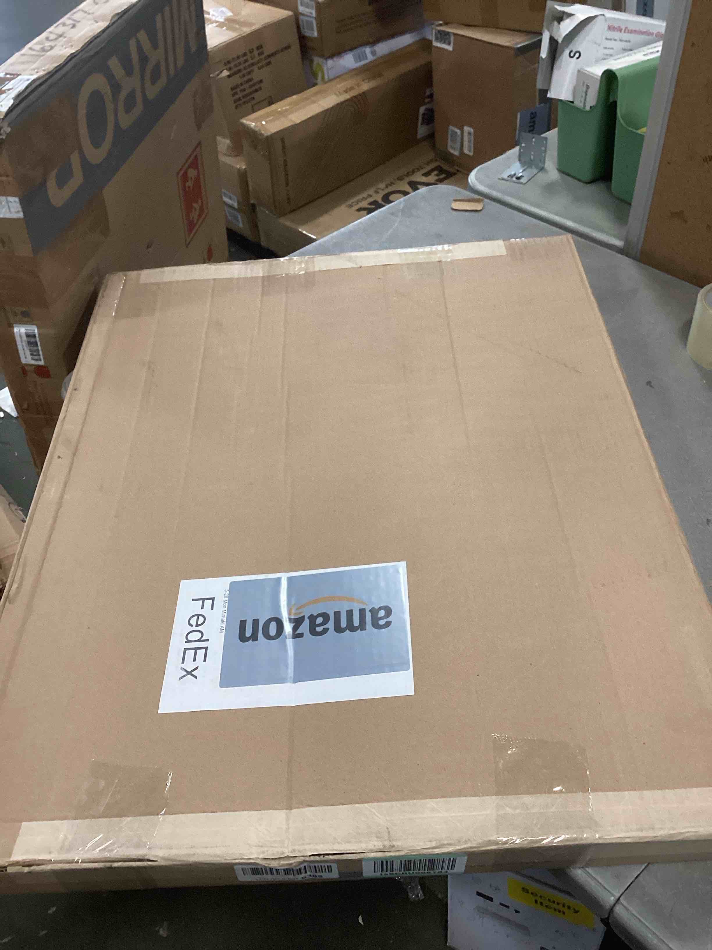 https://s3.amazonaws.com/lotting-images-prod/bidfta/RED6775540_1722699163210.jpeg