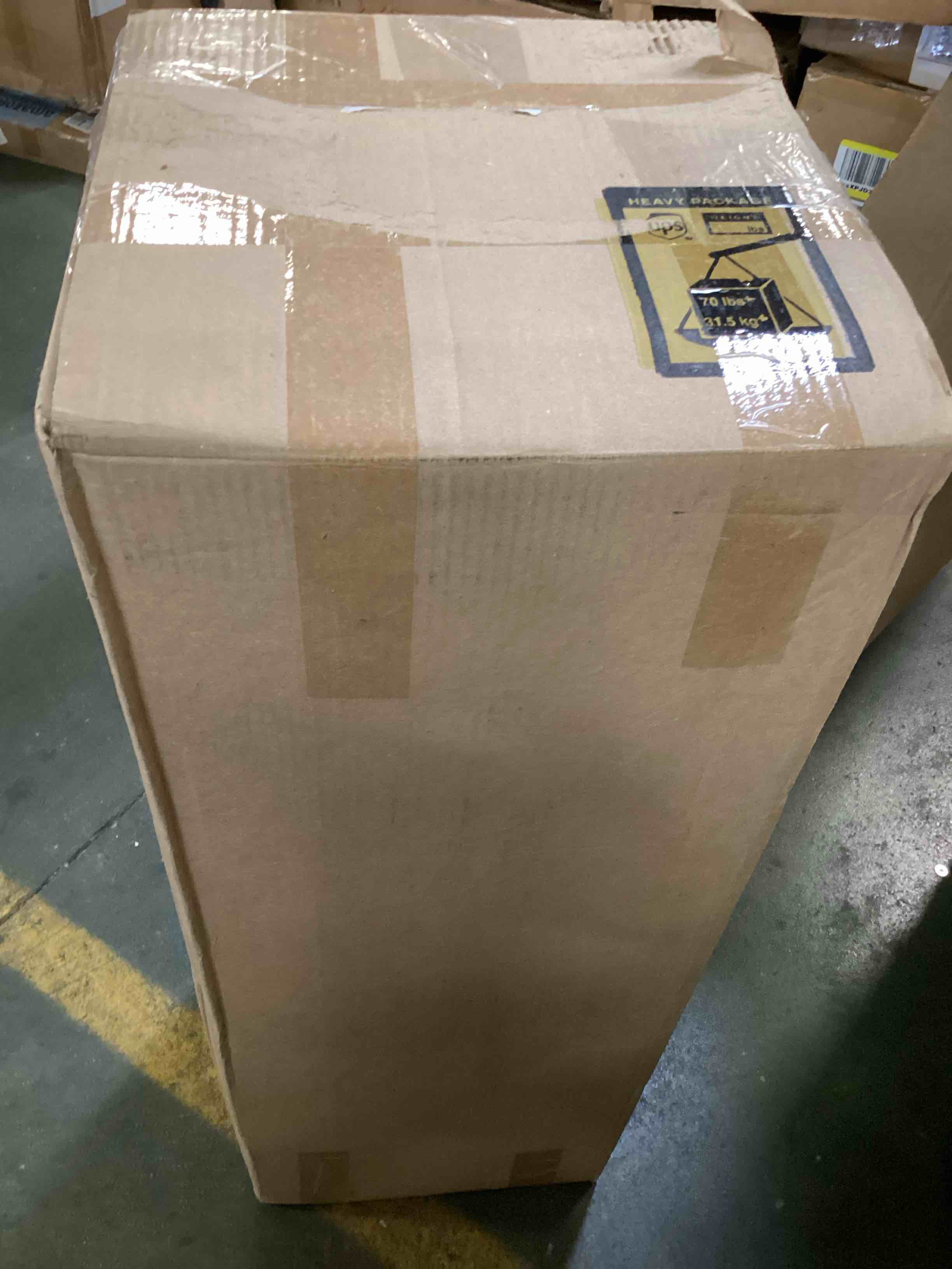 https://s3.amazonaws.com/lotting-images-prod/bidfta/RED6776561_1723129677050.jpeg