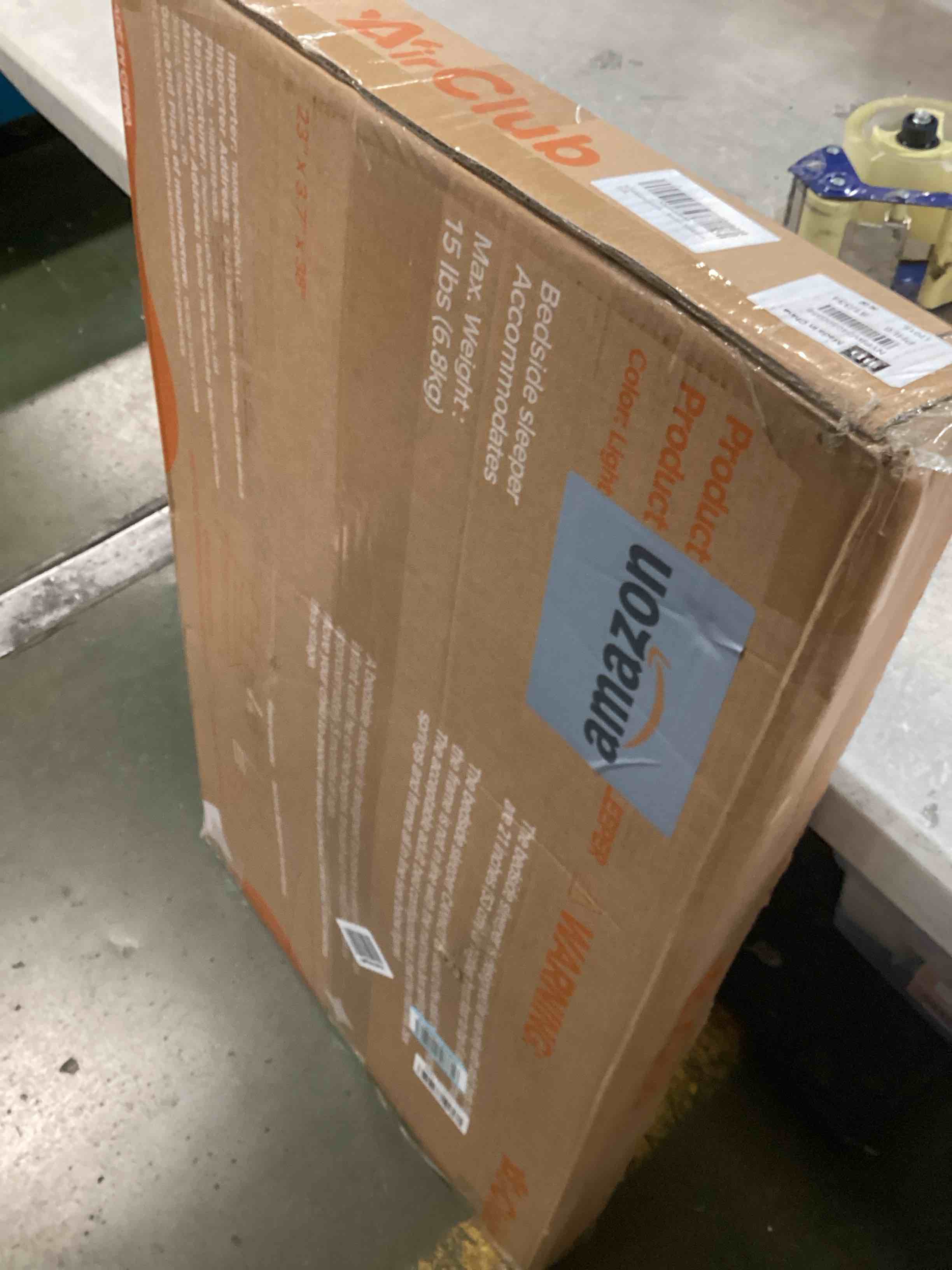 https://s3.amazonaws.com/lotting-images-prod/bidfta/RED6777355_1723578944283.jpeg