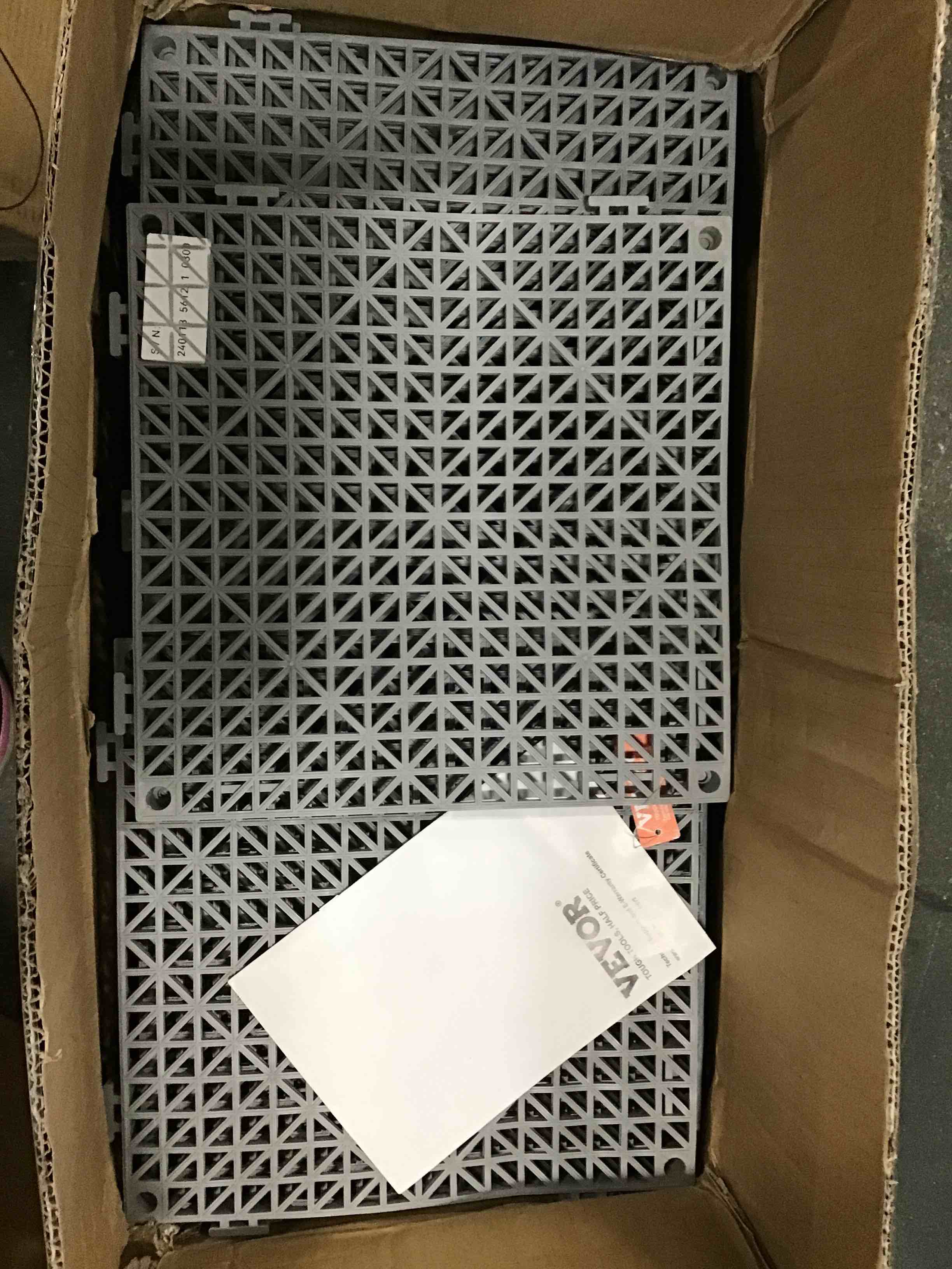 https://s3.amazonaws.com/lotting-images-prod/bidfta/RED6777628_1722006640147.jpeg