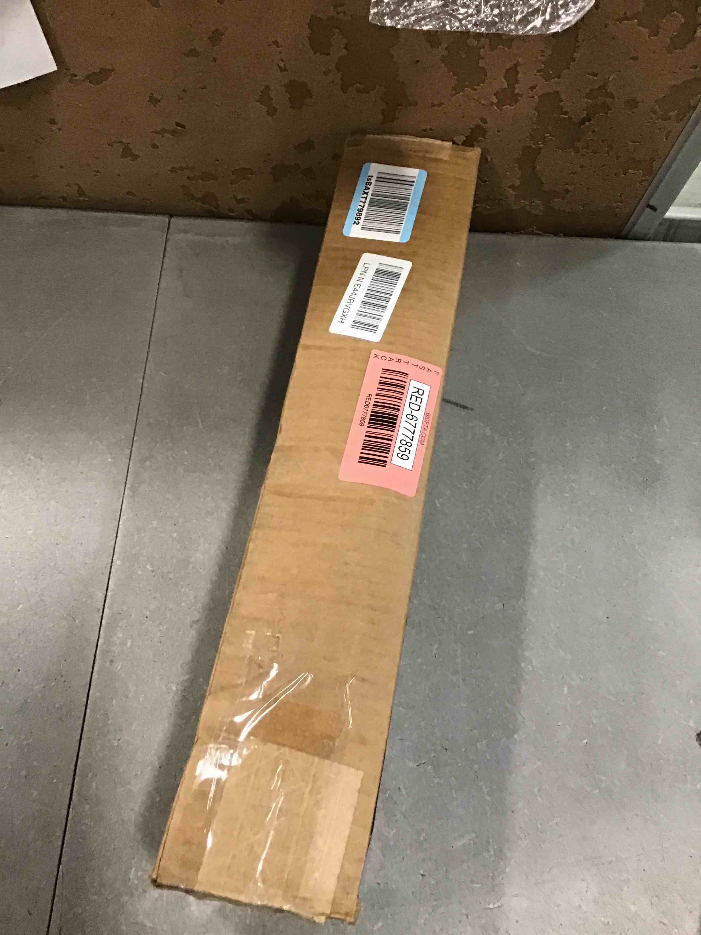 https://s3.amazonaws.com/lotting-images-prod/bidfta/RED6777859_1722256873284.jpeg