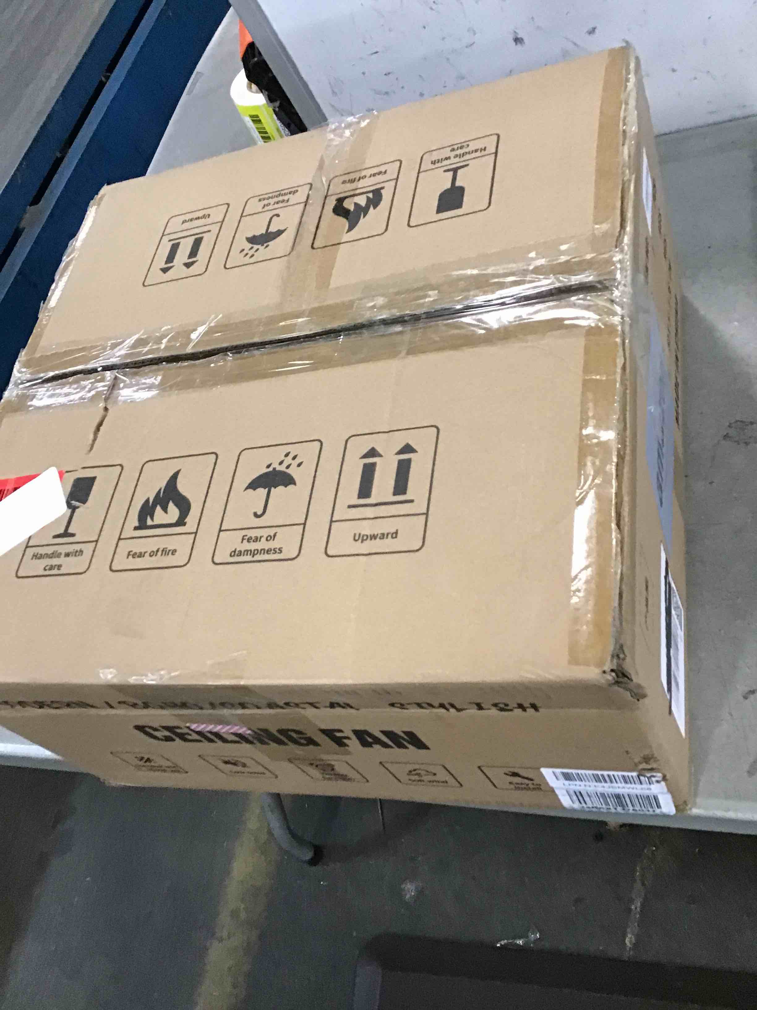 https://s3.amazonaws.com/lotting-images-prod/bidfta/RED6778109_1722346410203.jpeg