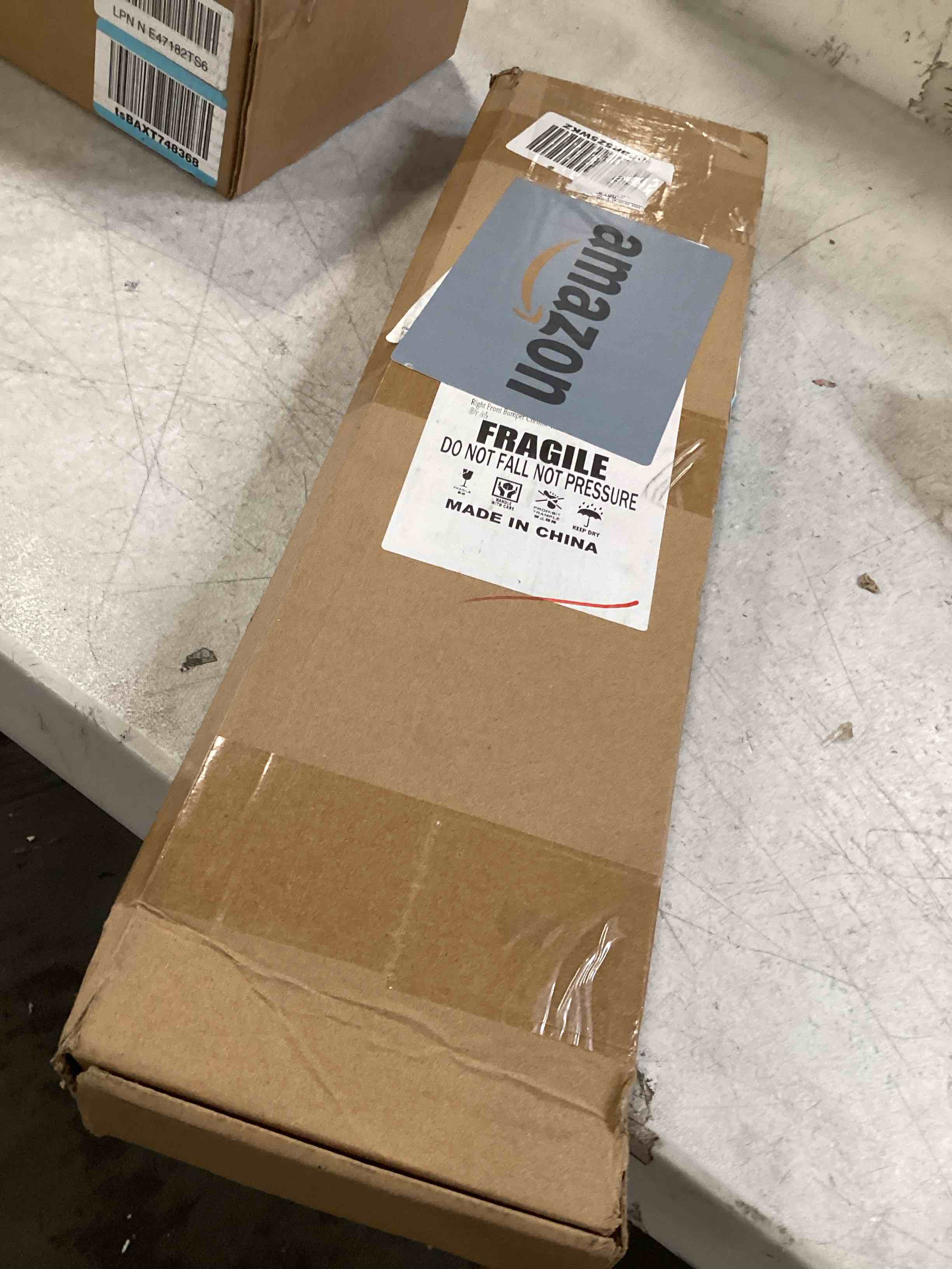 https://s3.amazonaws.com/lotting-images-prod/bidfta/RED6779432_1722369784266.jpeg