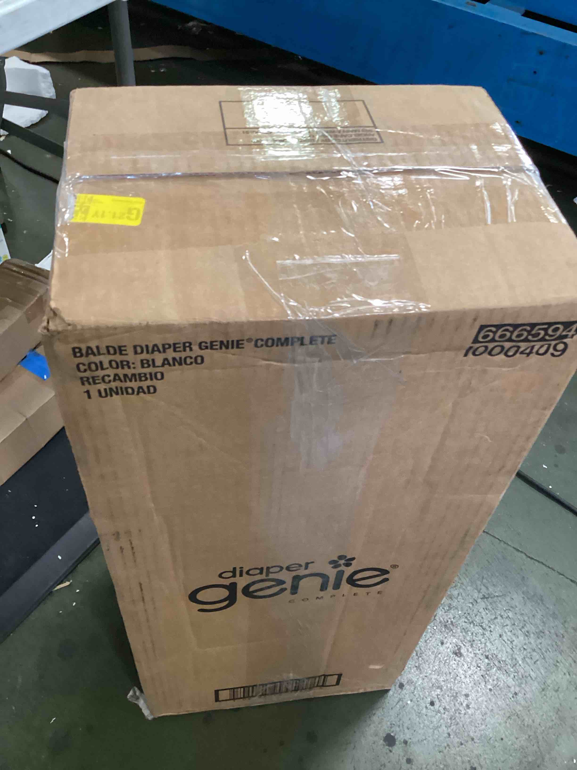 https://s3.amazonaws.com/lotting-images-prod/bidfta/RED6779621_1722450470215.jpeg