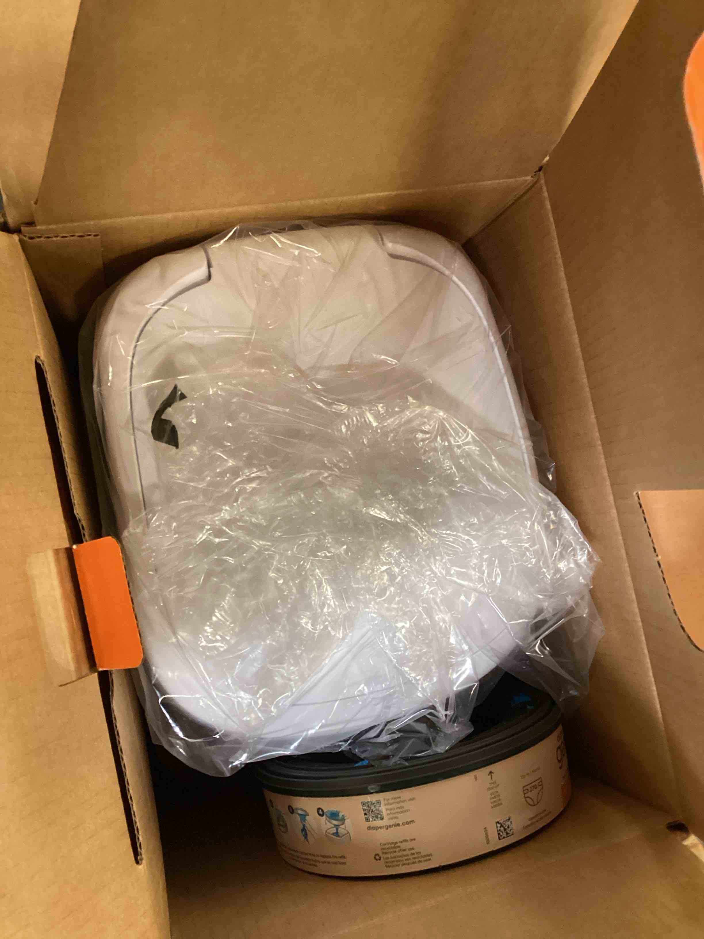 https://s3.amazonaws.com/lotting-images-prod/bidfta/RED6779621_1722450518725.jpeg
